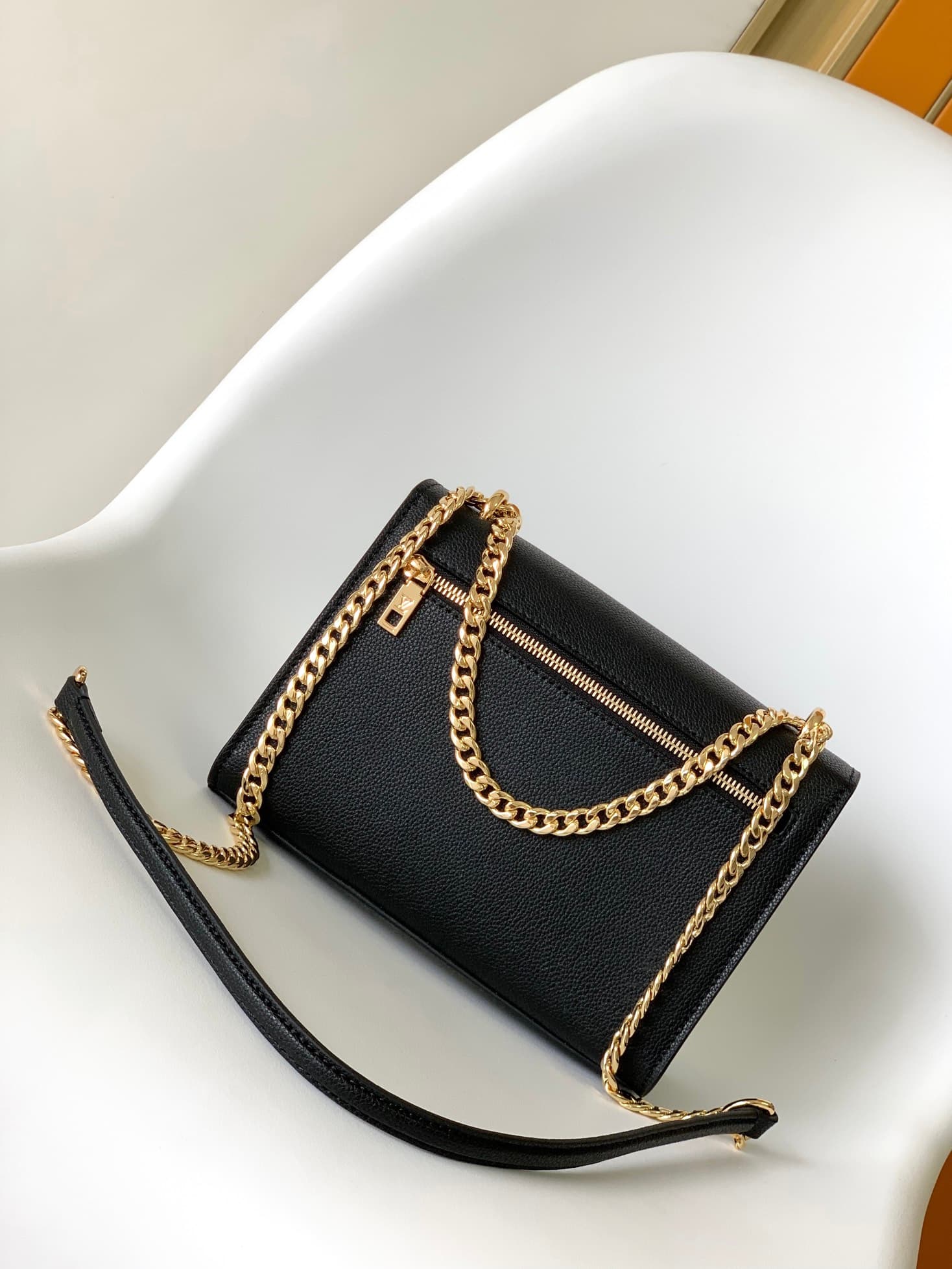 Louis Vuitton Soft Calfskin My Lockme Chain Bag Black/Quartz White M82121 High