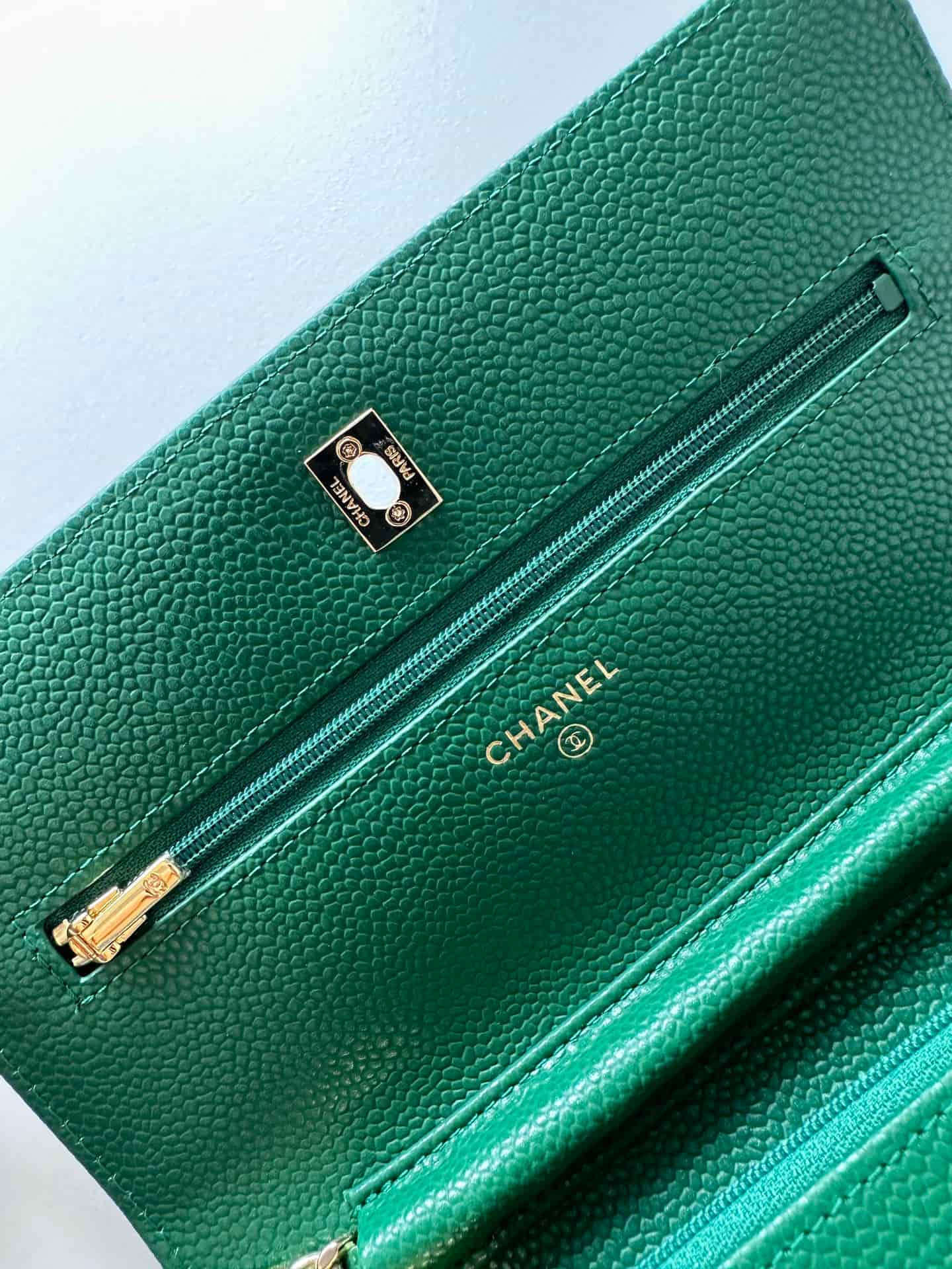 Chanel Classic Wallet on Chain Grained Shiny Calfskin & Gold-Tone Metal AP4241 Green High