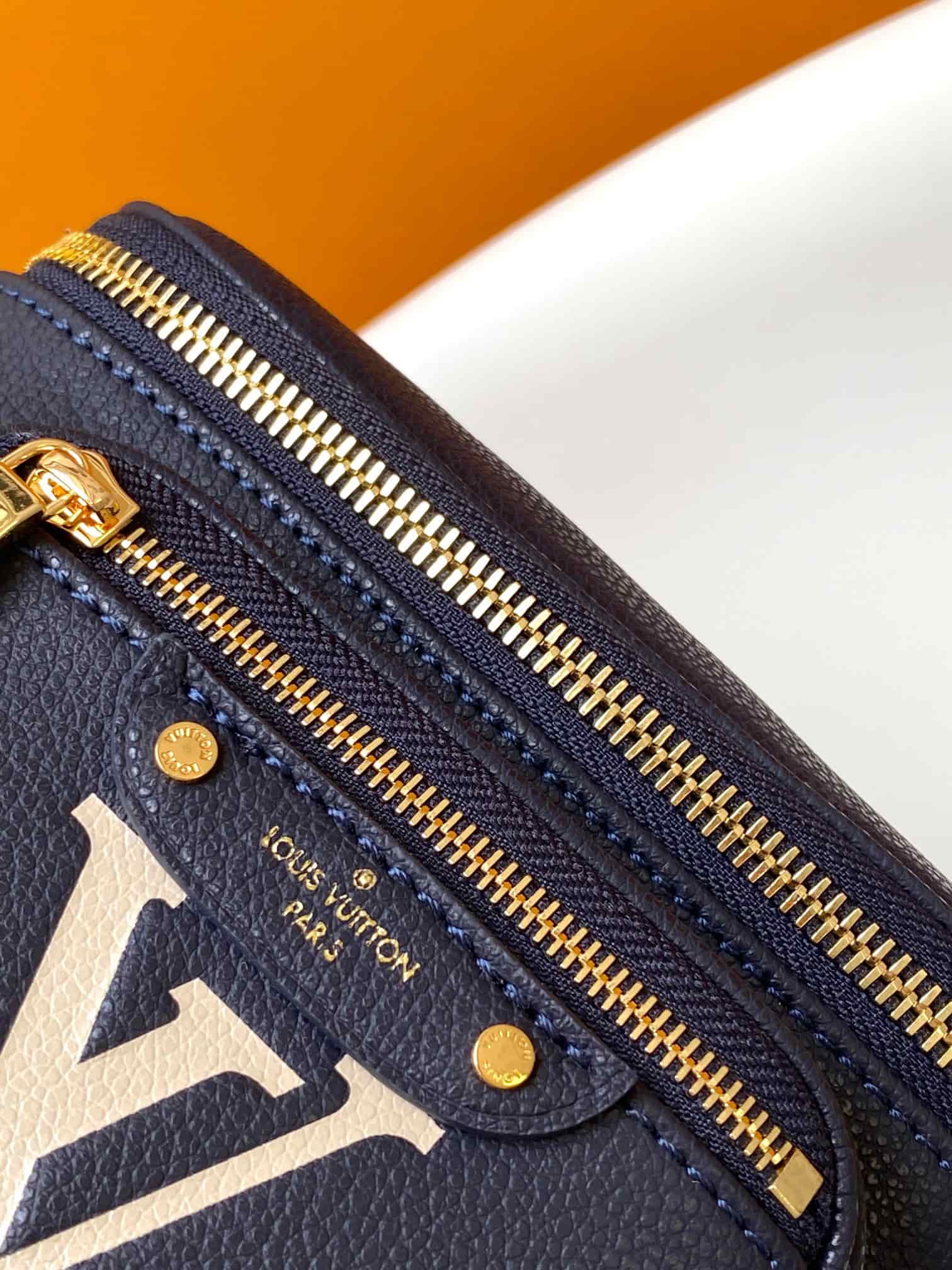 Louis Vuitton Mini Bumbag Empreinte Monogram Giant M85636 High