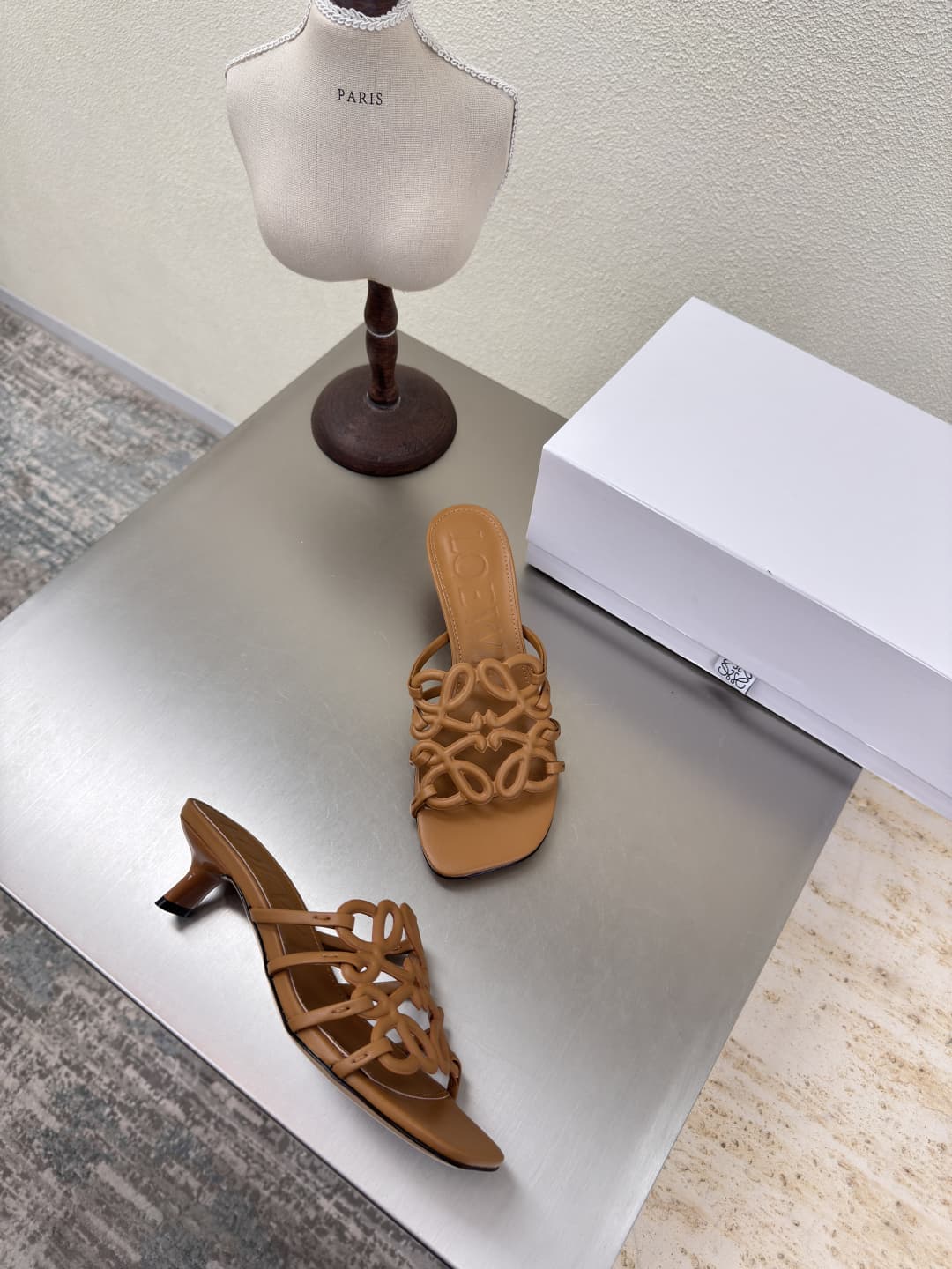 LOEWE Petal Anagram Sandal shoes Women