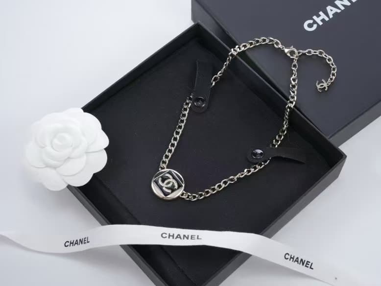 Chanel Necklace High