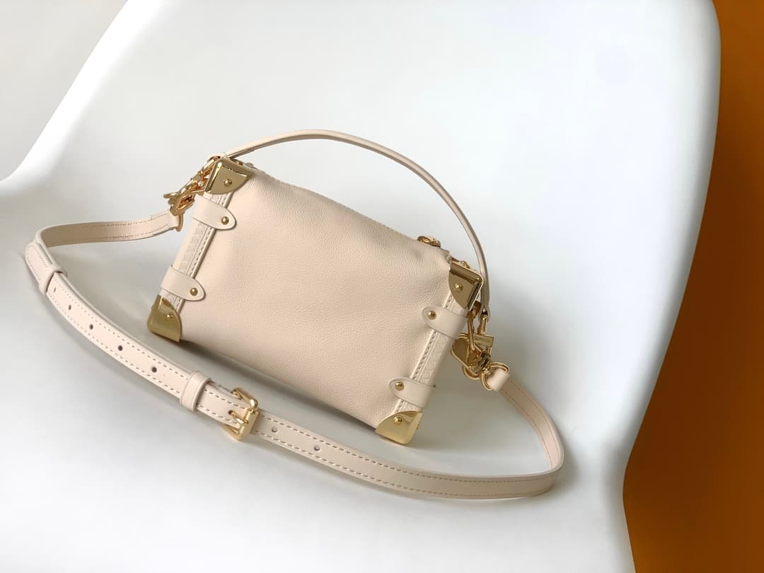 Louis Vuitton SIDE TRUNK PM Chalk Grained calf leather M23915 High