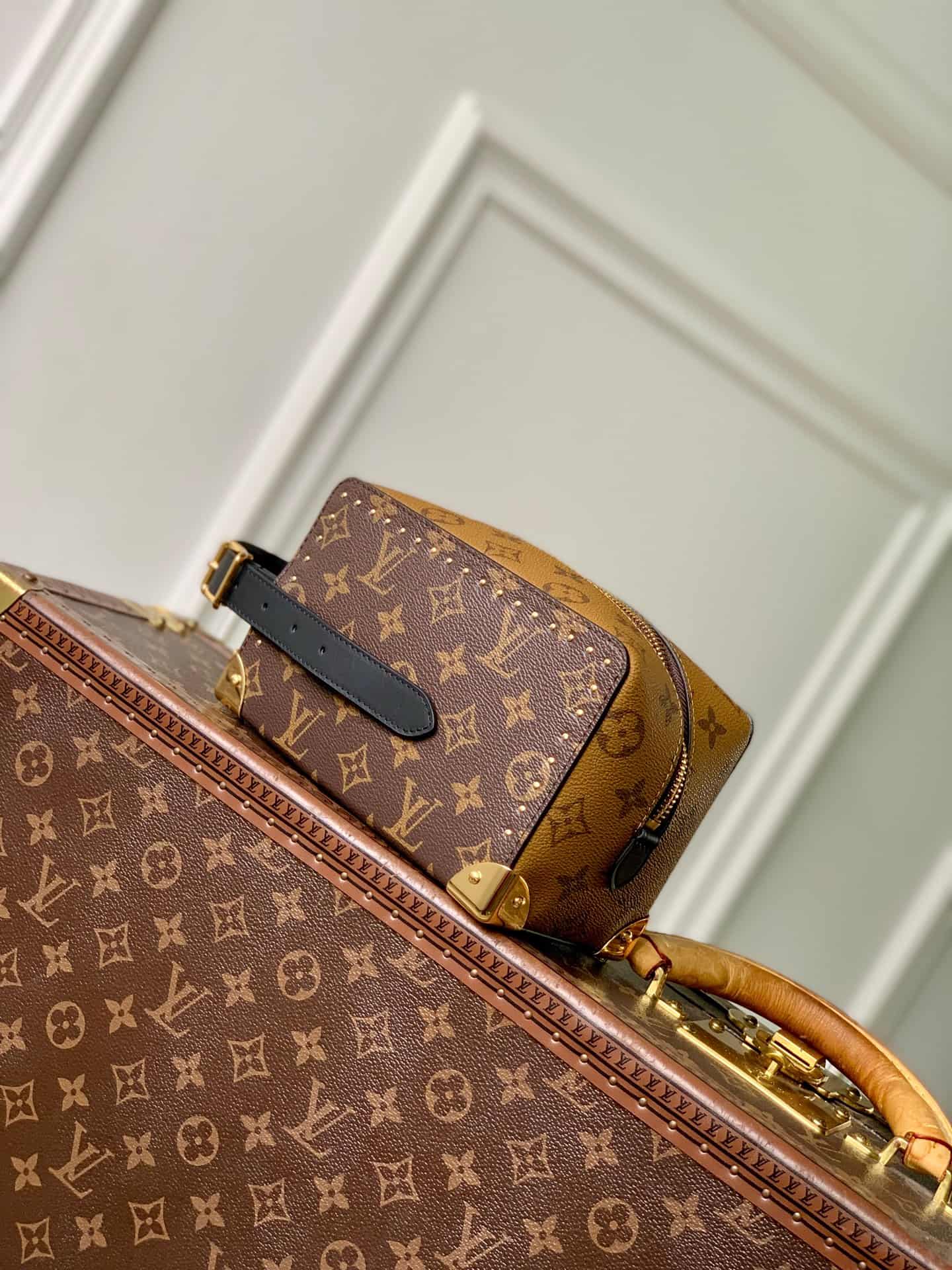 Louis Vuitton Locker Dopp Kit Trunk Monogram coated canvas M29313 High