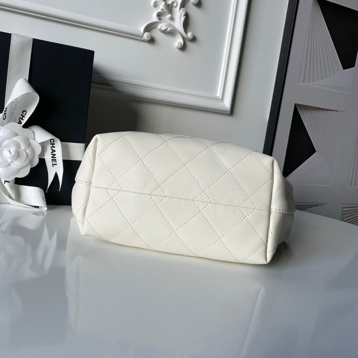 Chanel Hobo Handbag Calfskin & Gold-Tone Metal AS5976 White A
