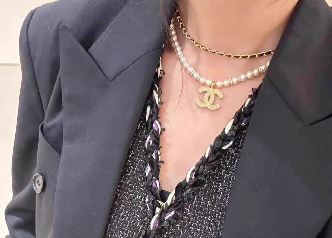 Chanel Pearl CC Necklace High