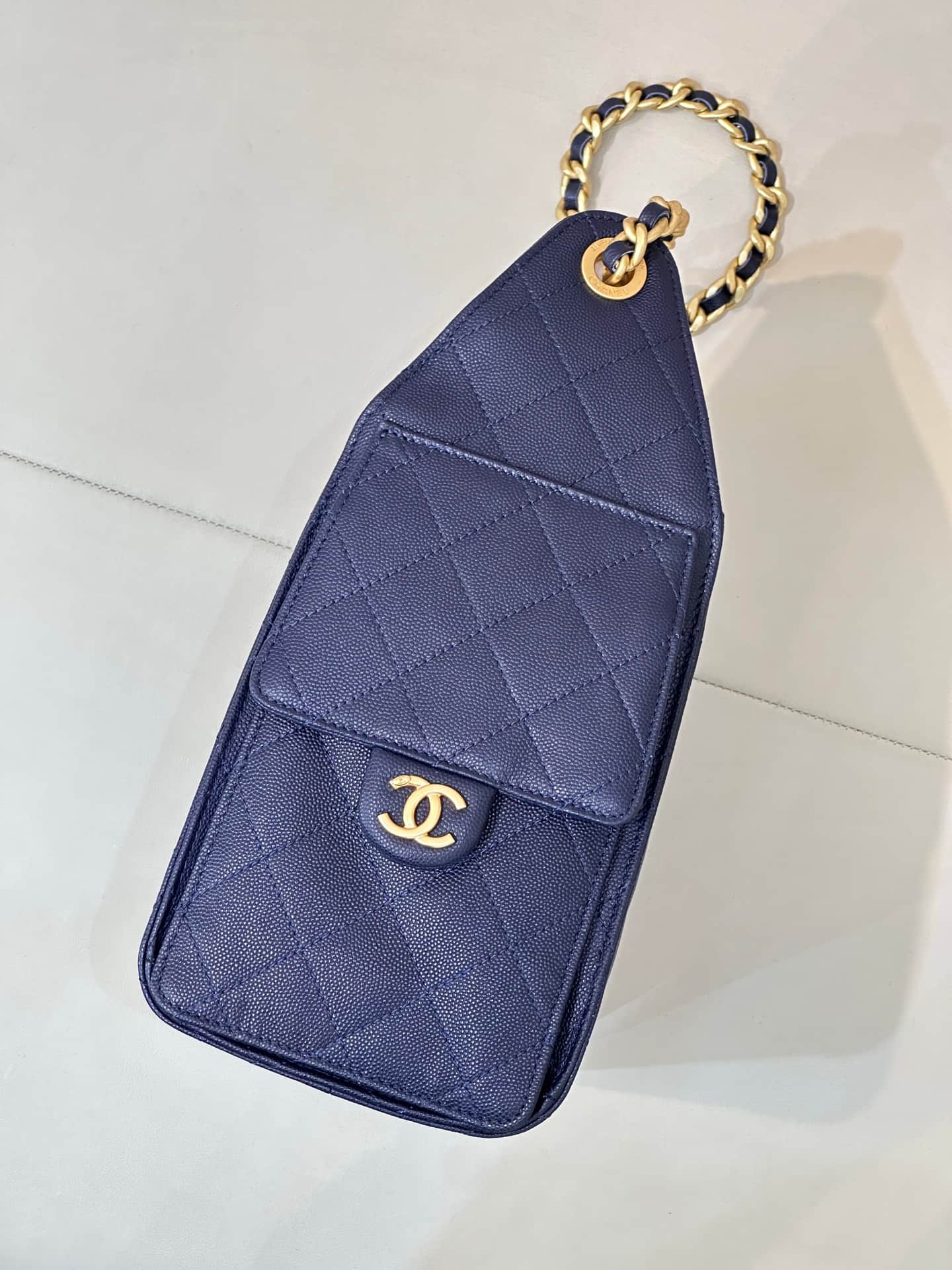 Chanel 25 Small Hobo handbag AS5293 Grained Calfskin & Gold-tone Metal Dark Blue TOP
