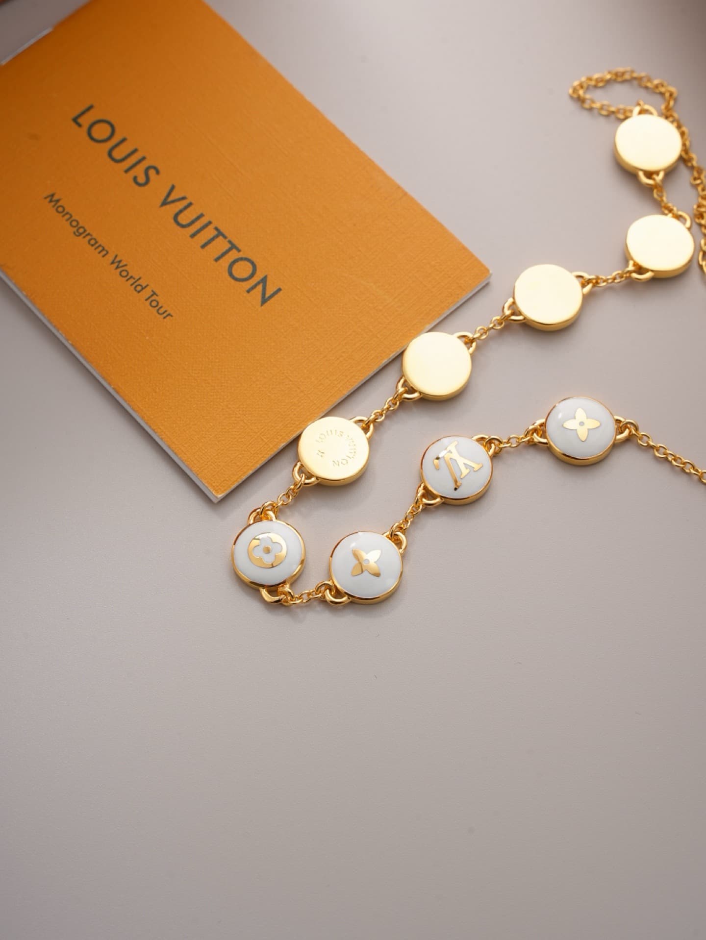 Louis Vuitton Pearly Confetti Necklace High