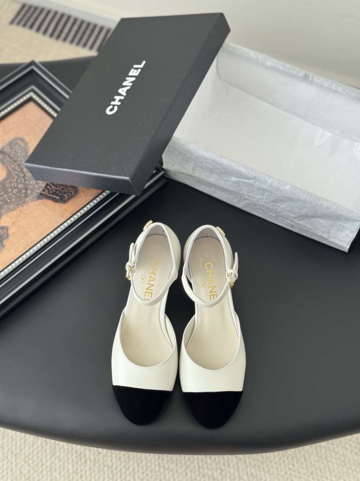Chanel Mary Janes Pumps shoes Medium Women