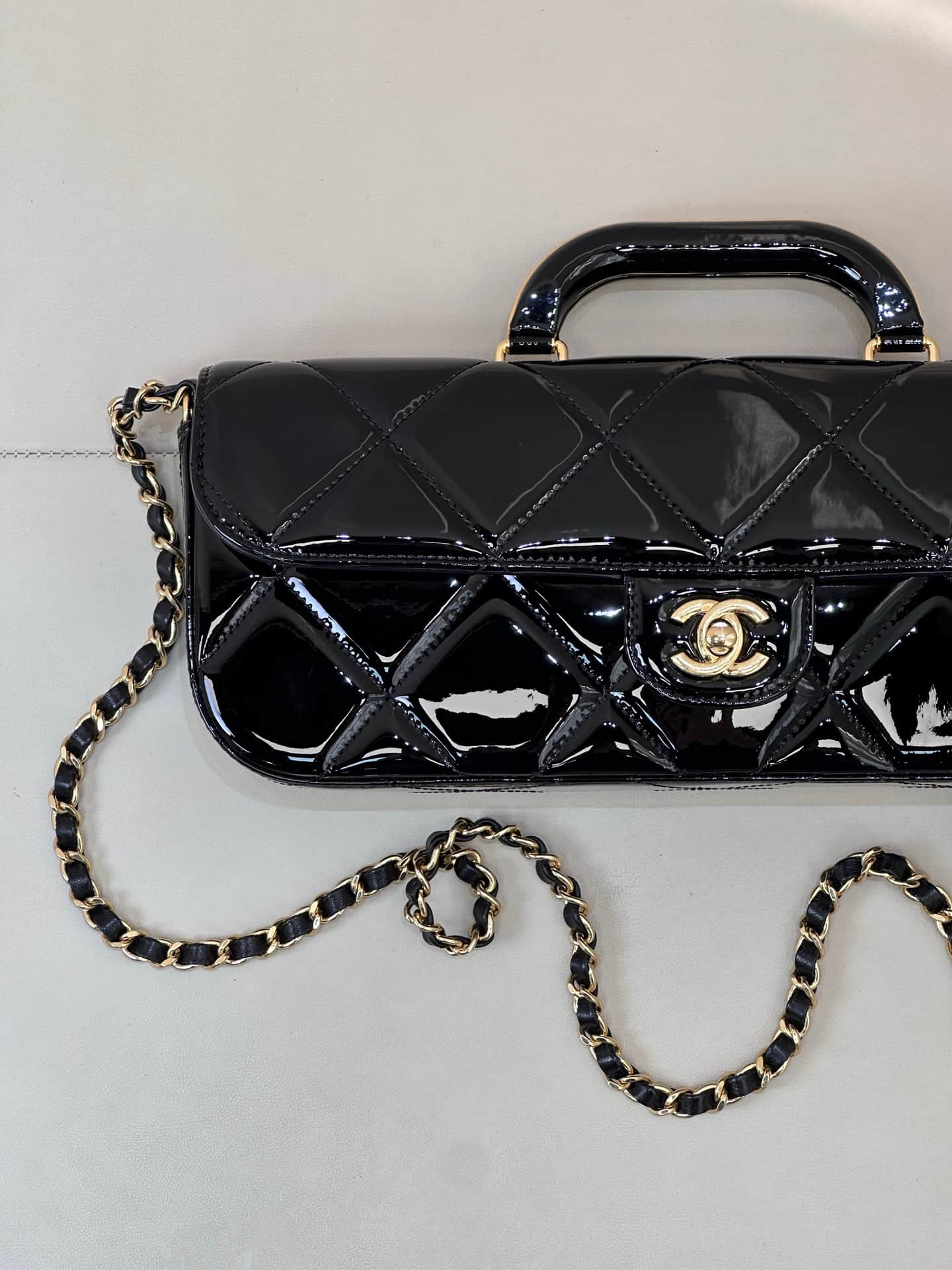 Chanel Large Flap Bag With Top Handle Metallic Mirror Lambskin & Gold-tone Metal AS5807 Black TOP