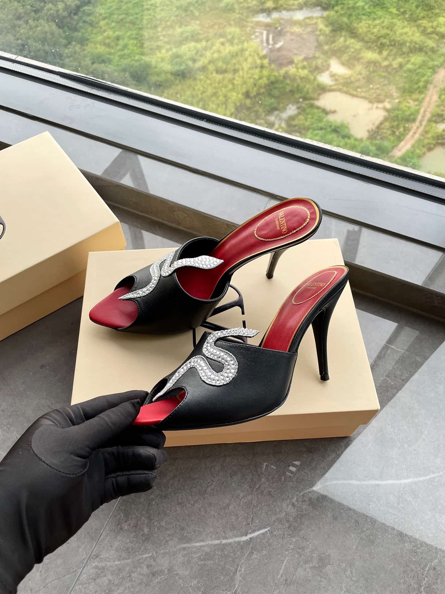 Valentino Garavani Coeur Vipère Mesh Sandals