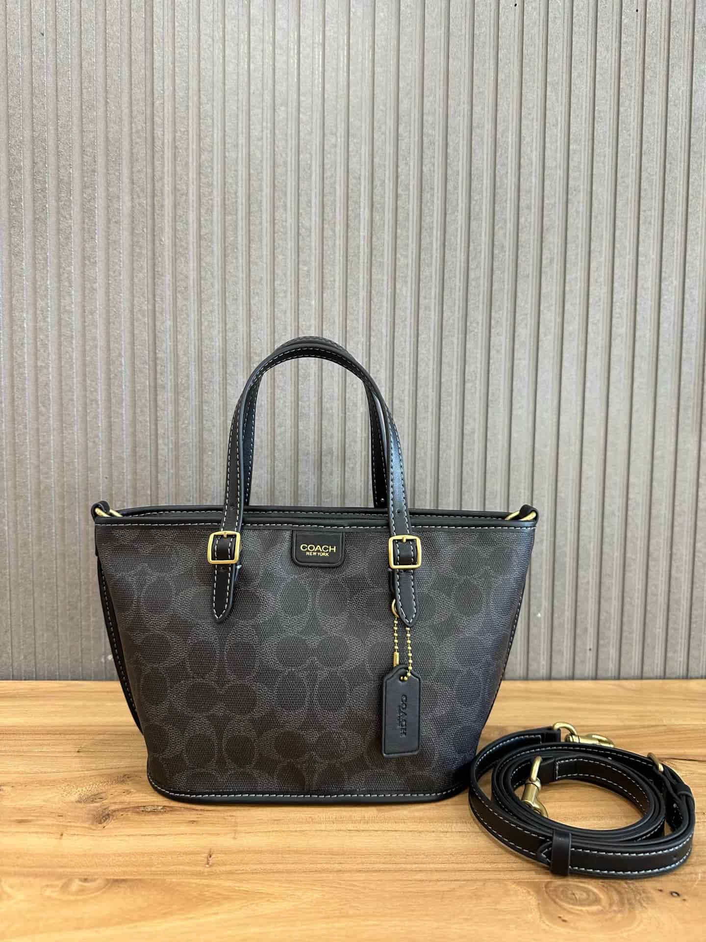 Coach Taxi Tote Bag 21 in Signature Canvas High