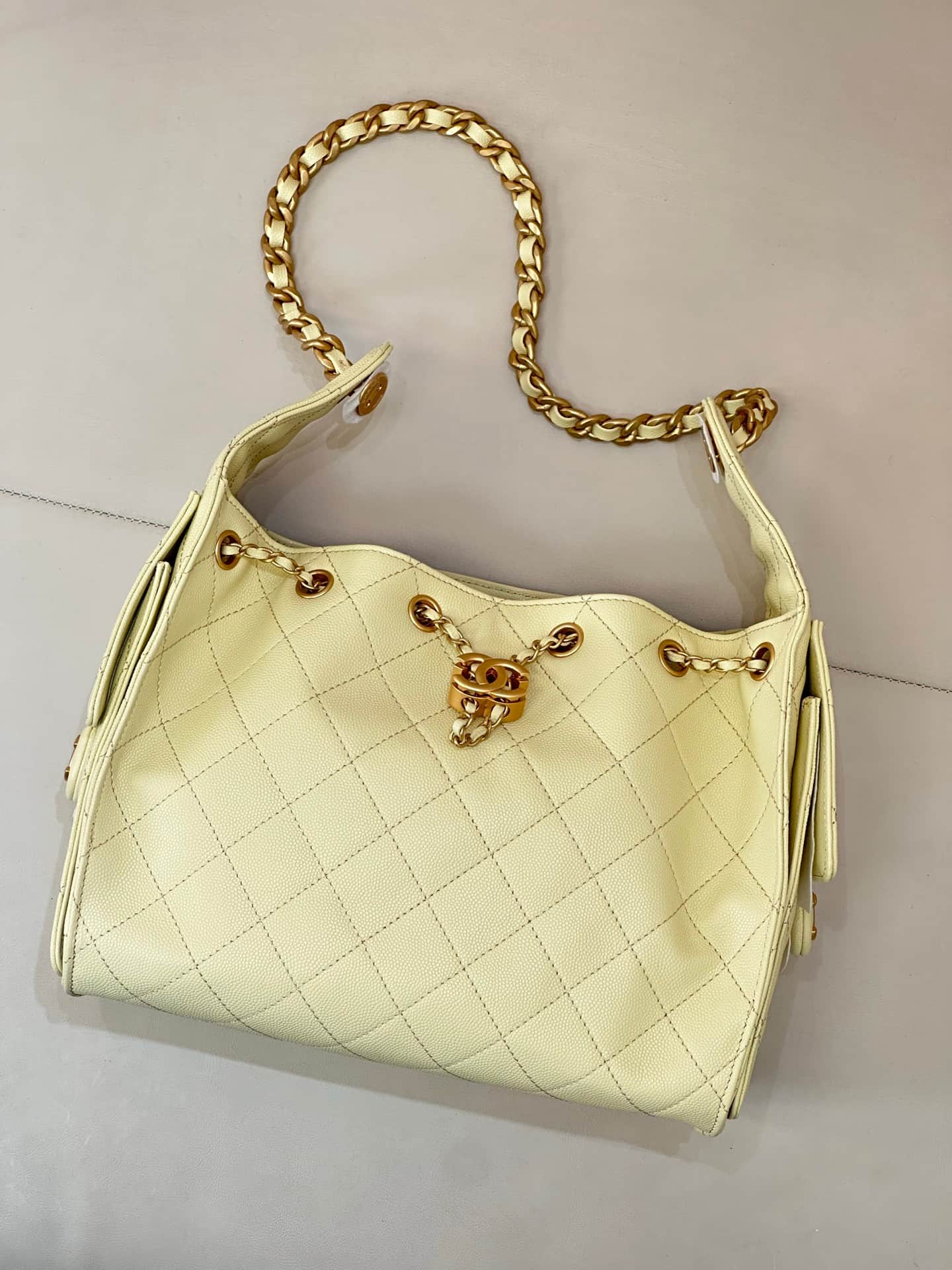 Chanel 25 Small Hobo handbag AS5293 Grained Calfskin & Gold-Silver-tone Metal Light Yellow TOP