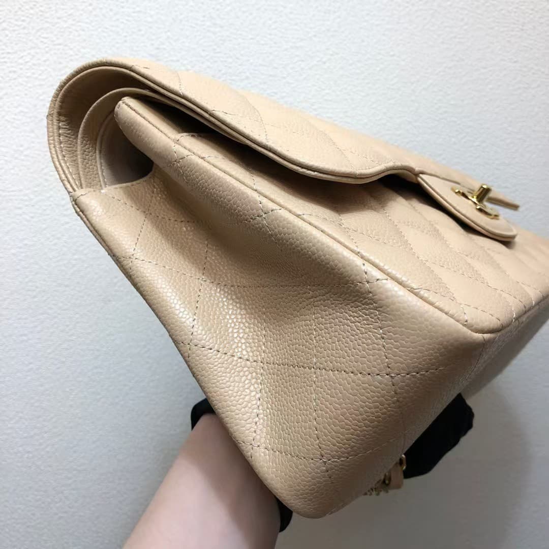 Large CLASSIC HANDBAG Grained Calfskin Gold Metal Beige A