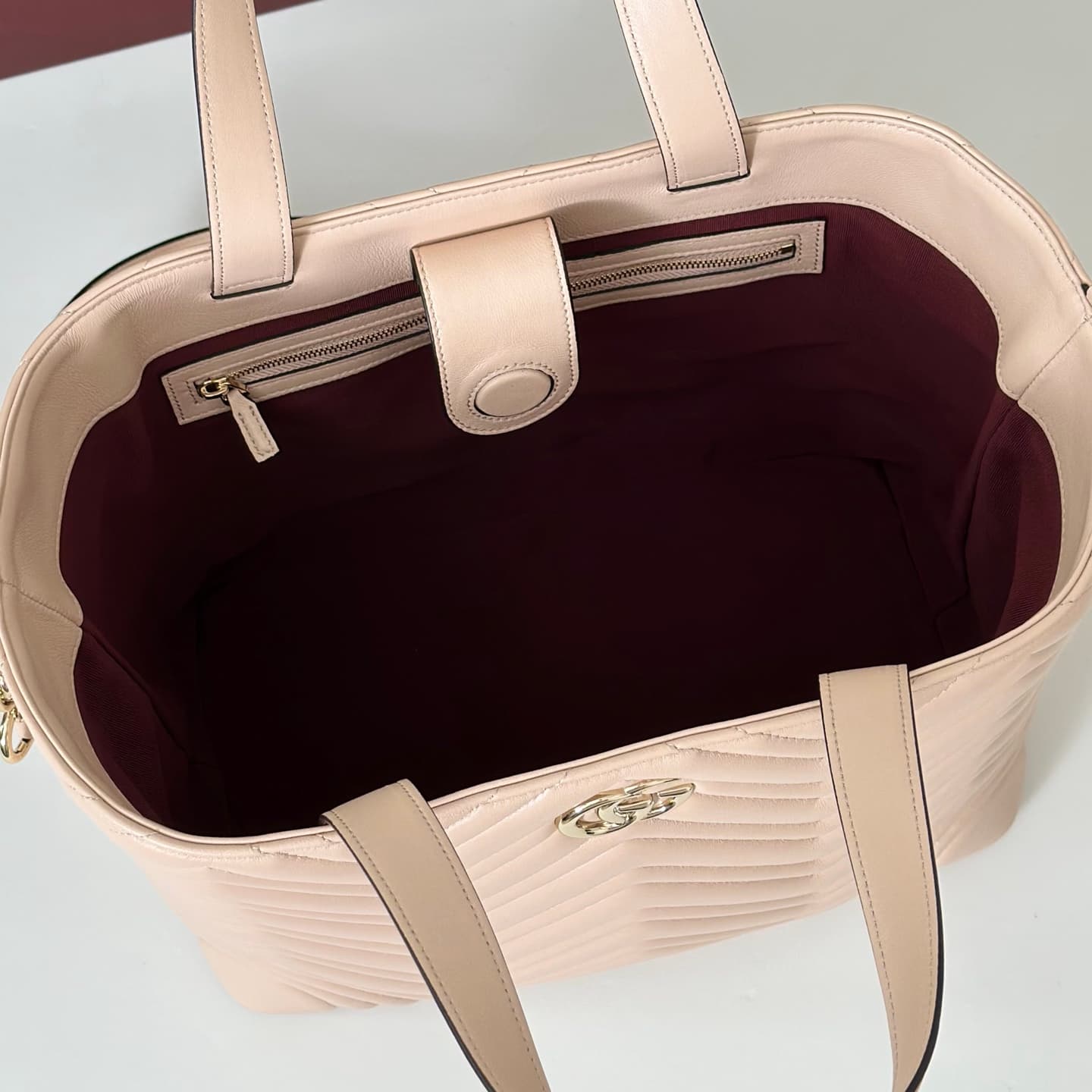 Gucci Betty medium tote bag 847387 pale pink leather High