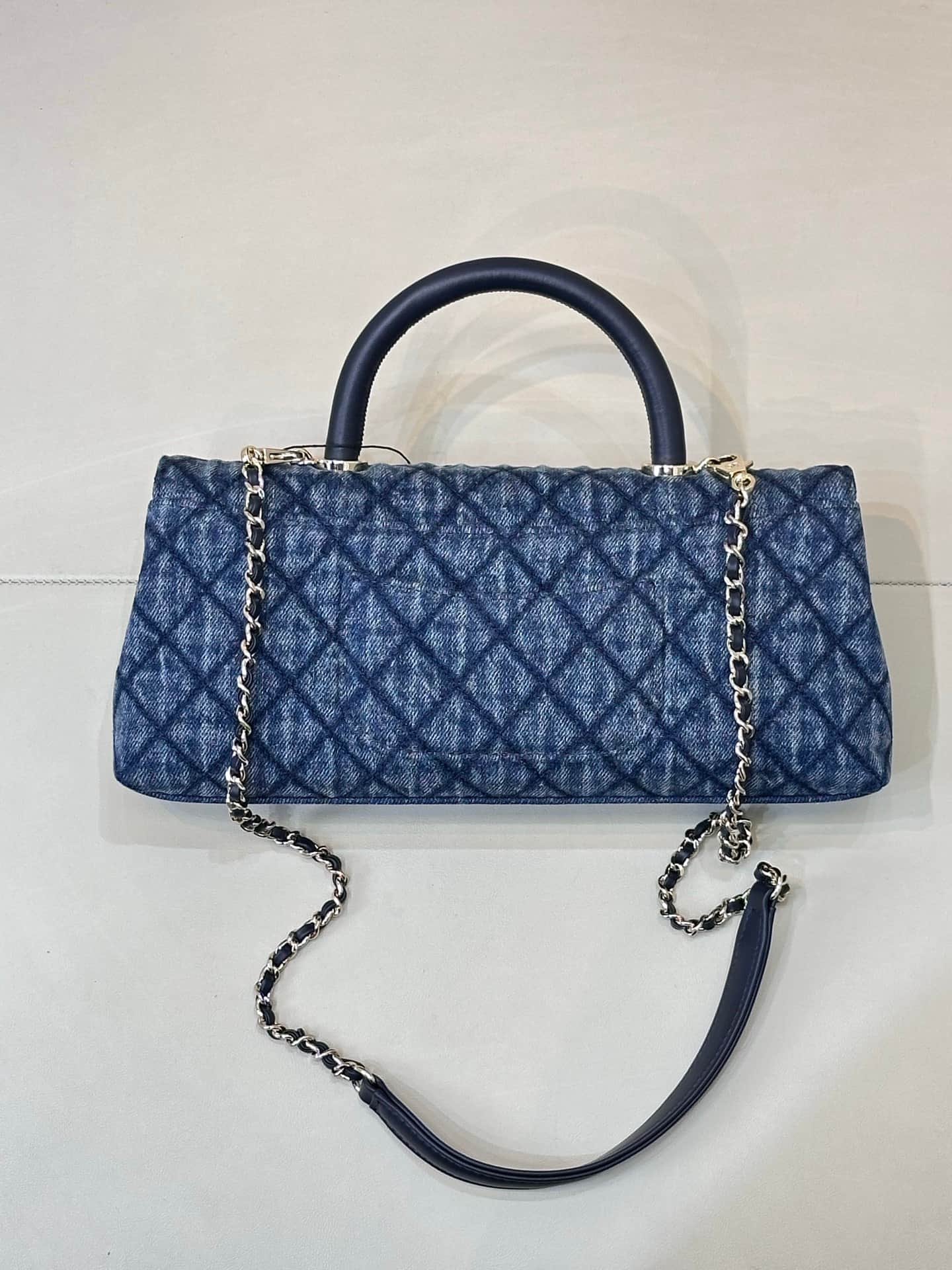 Chanel Maxi Flap Bag with Top Handle Washed Denim& Gold-Tone Metal AS6091 Blue TOP