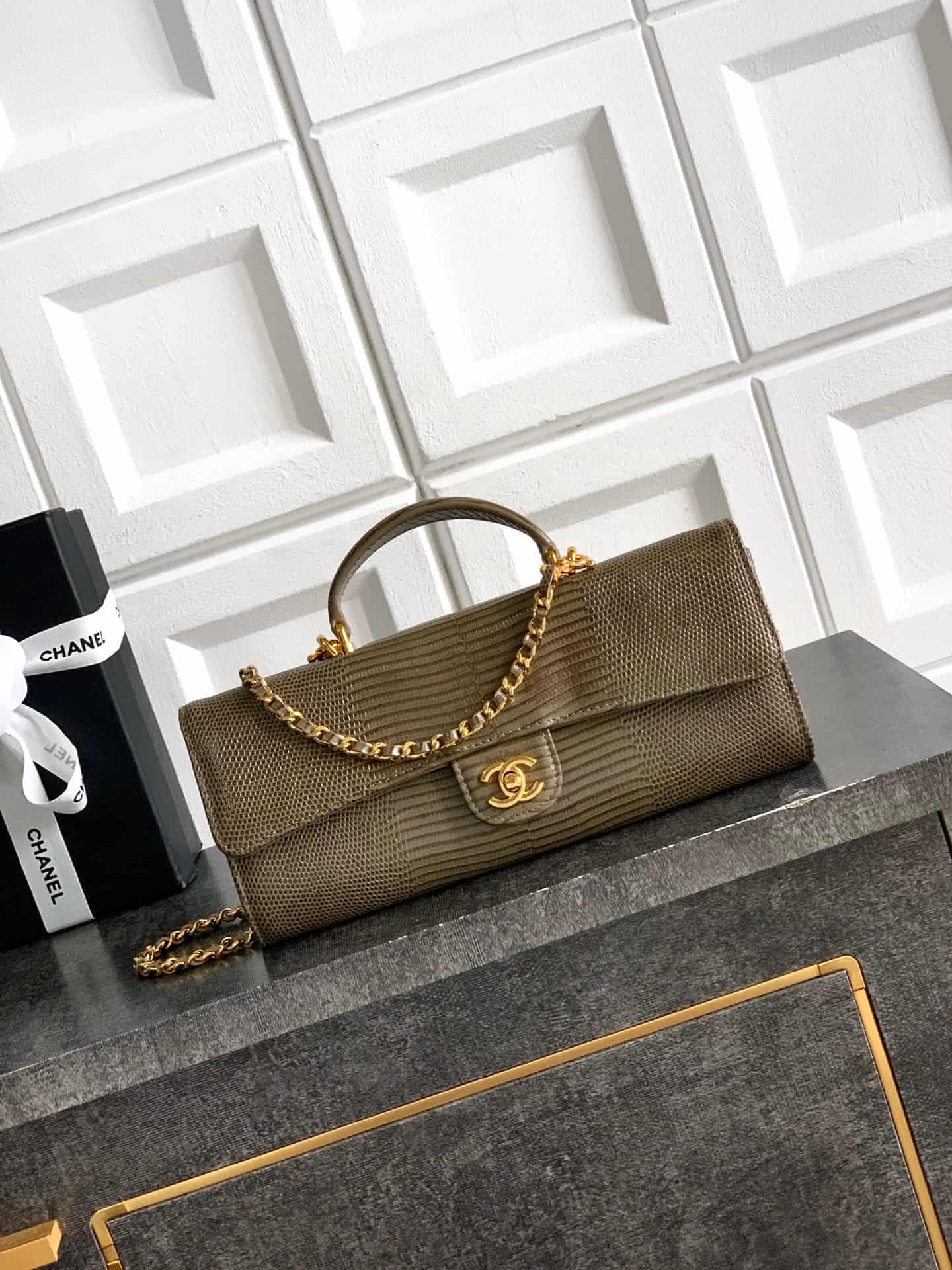Chanel Clutch with chain Lizard Embossed Calfskin & Gold-Tone Metal Dark Khaki AP5280 A