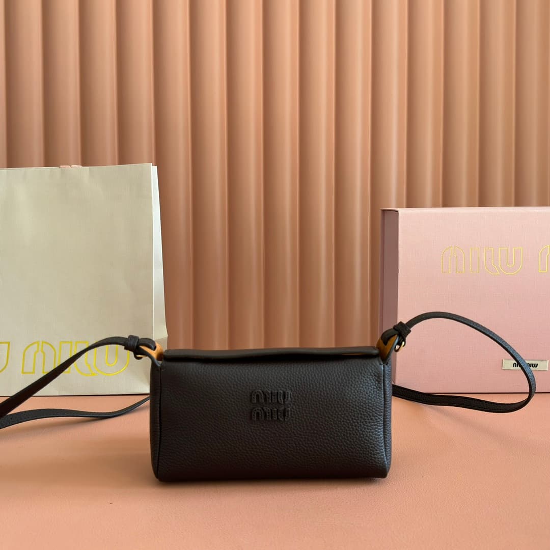 Miu Miu Nappa Calfskin leather pouch Black 5BE097 TOP