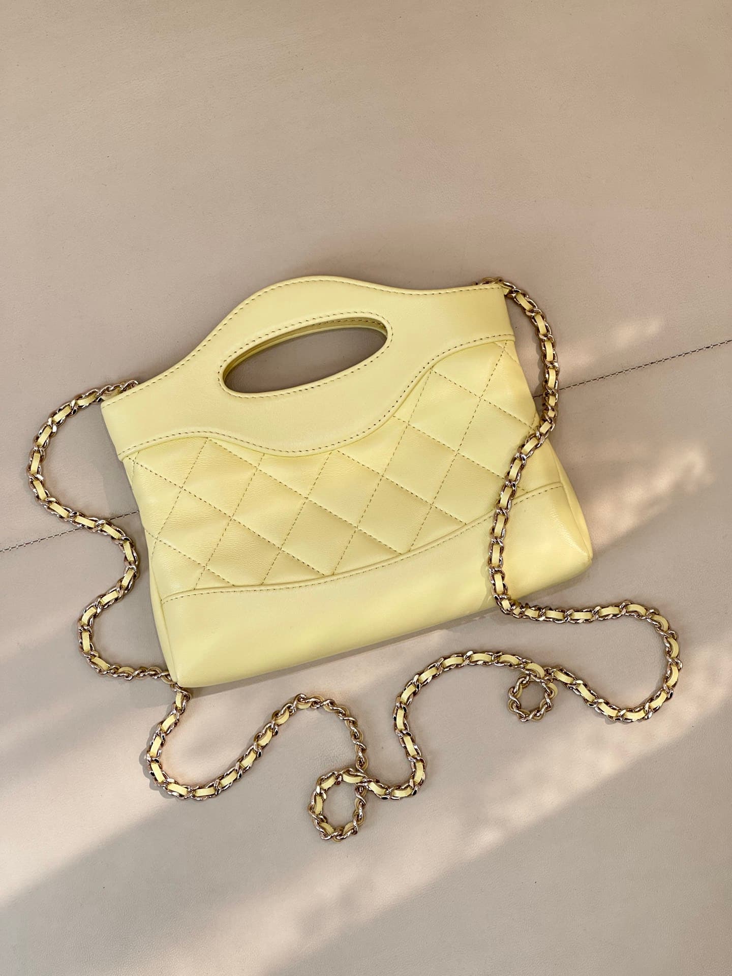 Chanel Clutch with chain Lambskin & Gold-Tone Metal AP3656 Light Yellow TOP