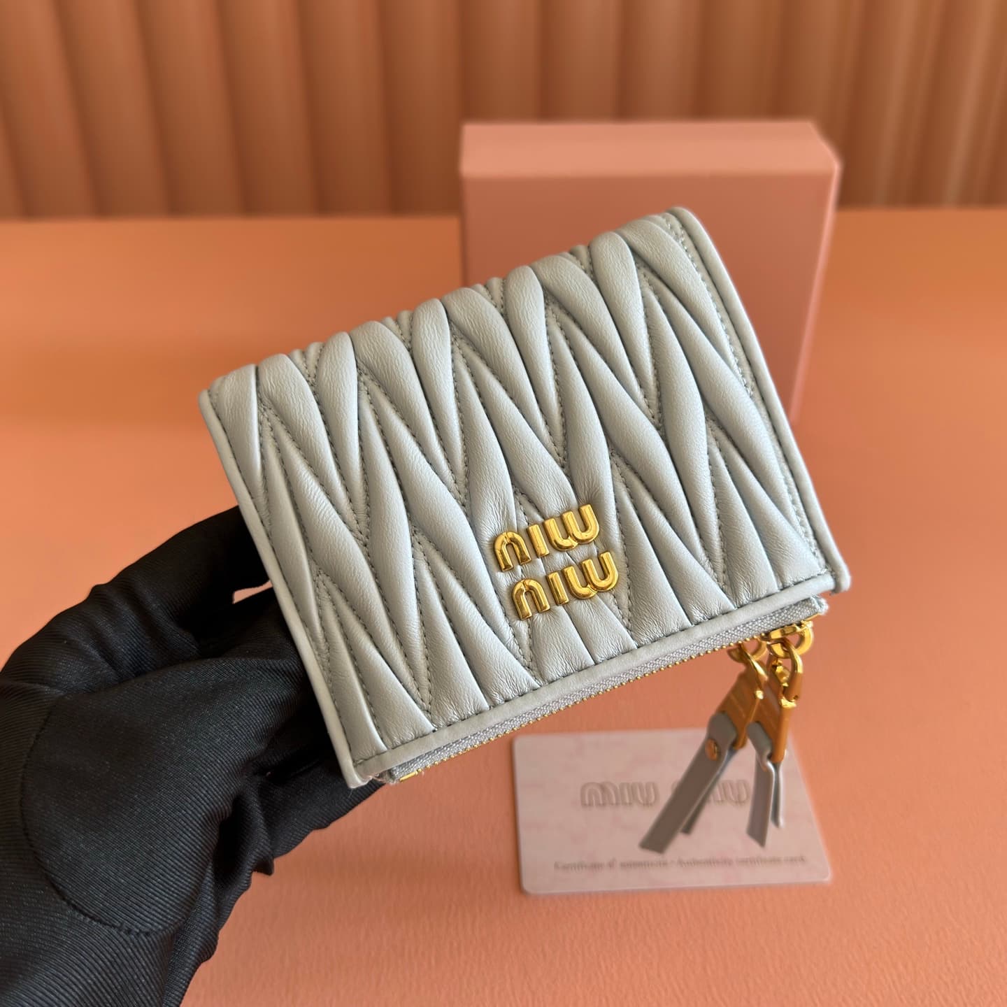 Miu Miu Begonia Pearl Gray Matelassé Nappa Leather Wallet 5MV017 TOP