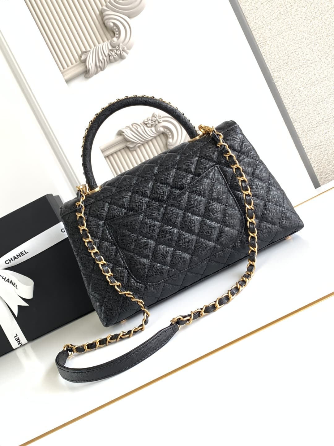 Medium FLAP BAG WITH TOP HANDLE Grained Calfskin A92991 Black-binding Gold Metal A
