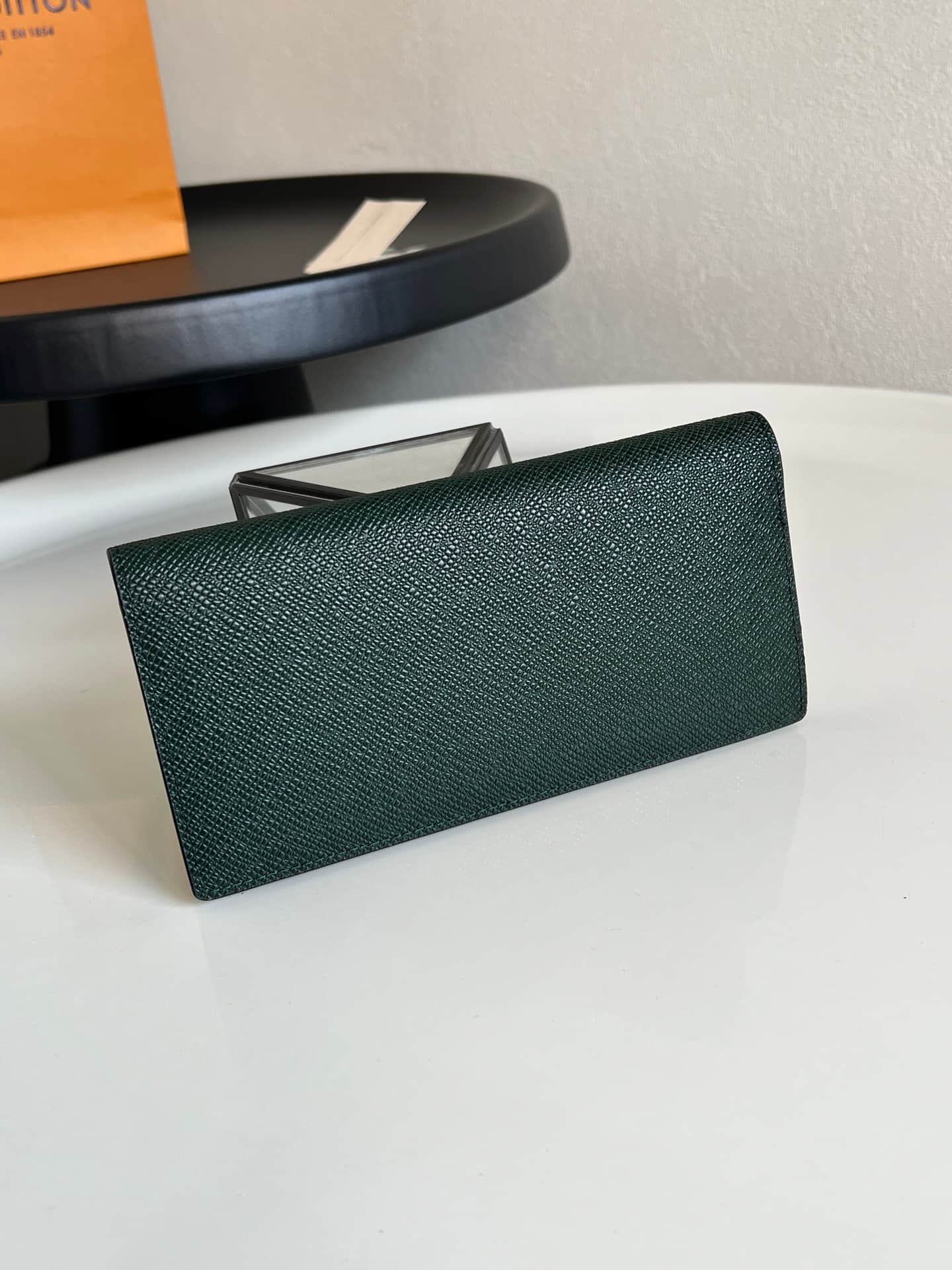 Louis Vuitton Taiga leather Brazza wallet M81554 High