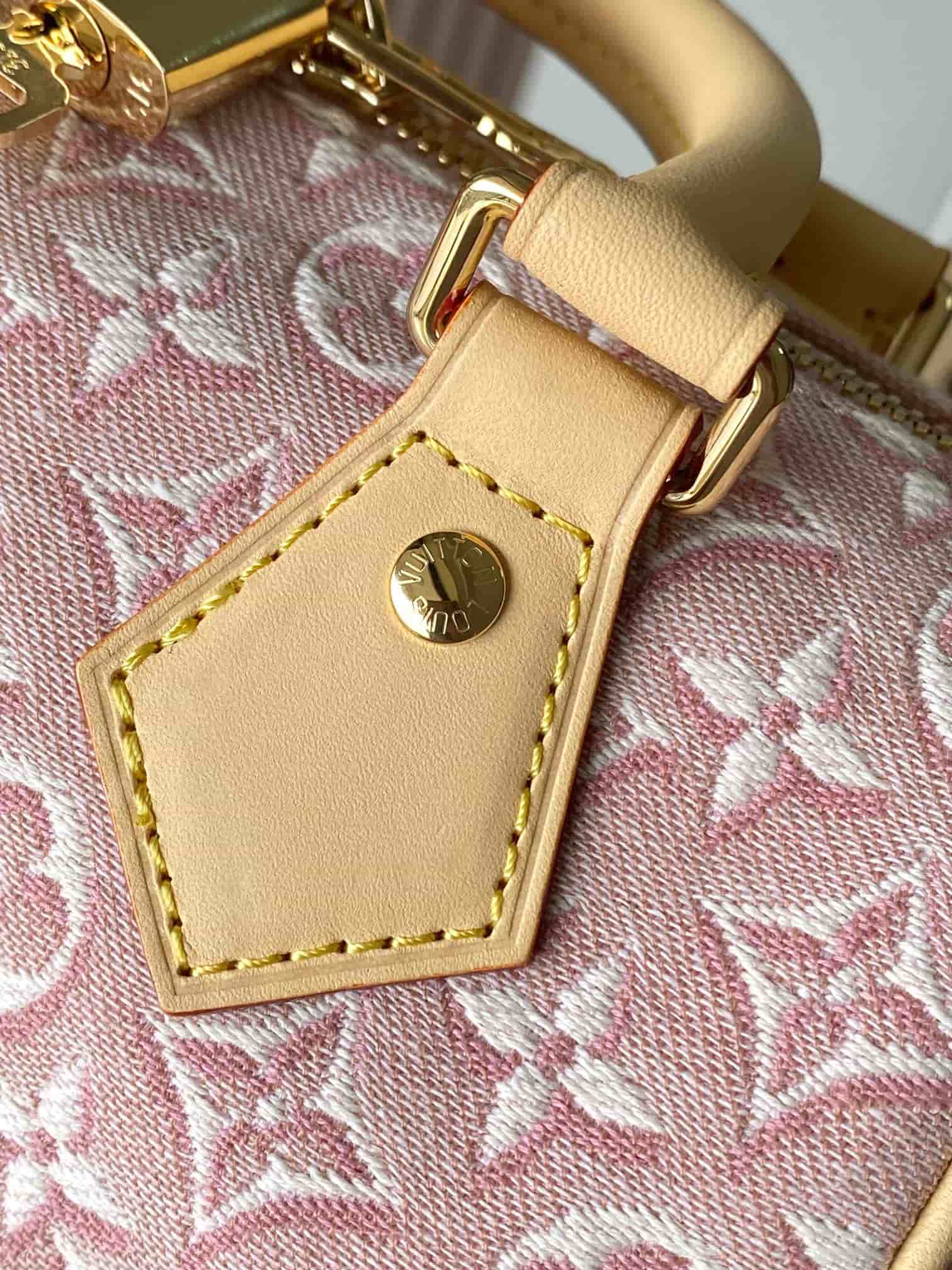 Louis Vuitton Speedy Bandoulière 20 Monogram Emblème Rose Ruban M2A039 TOP