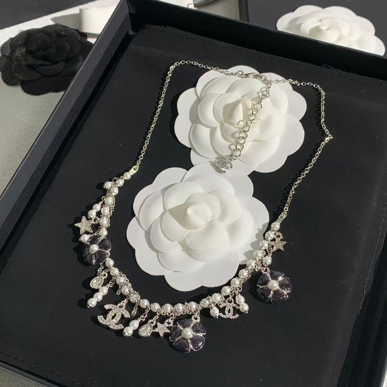Chanel Necklace High