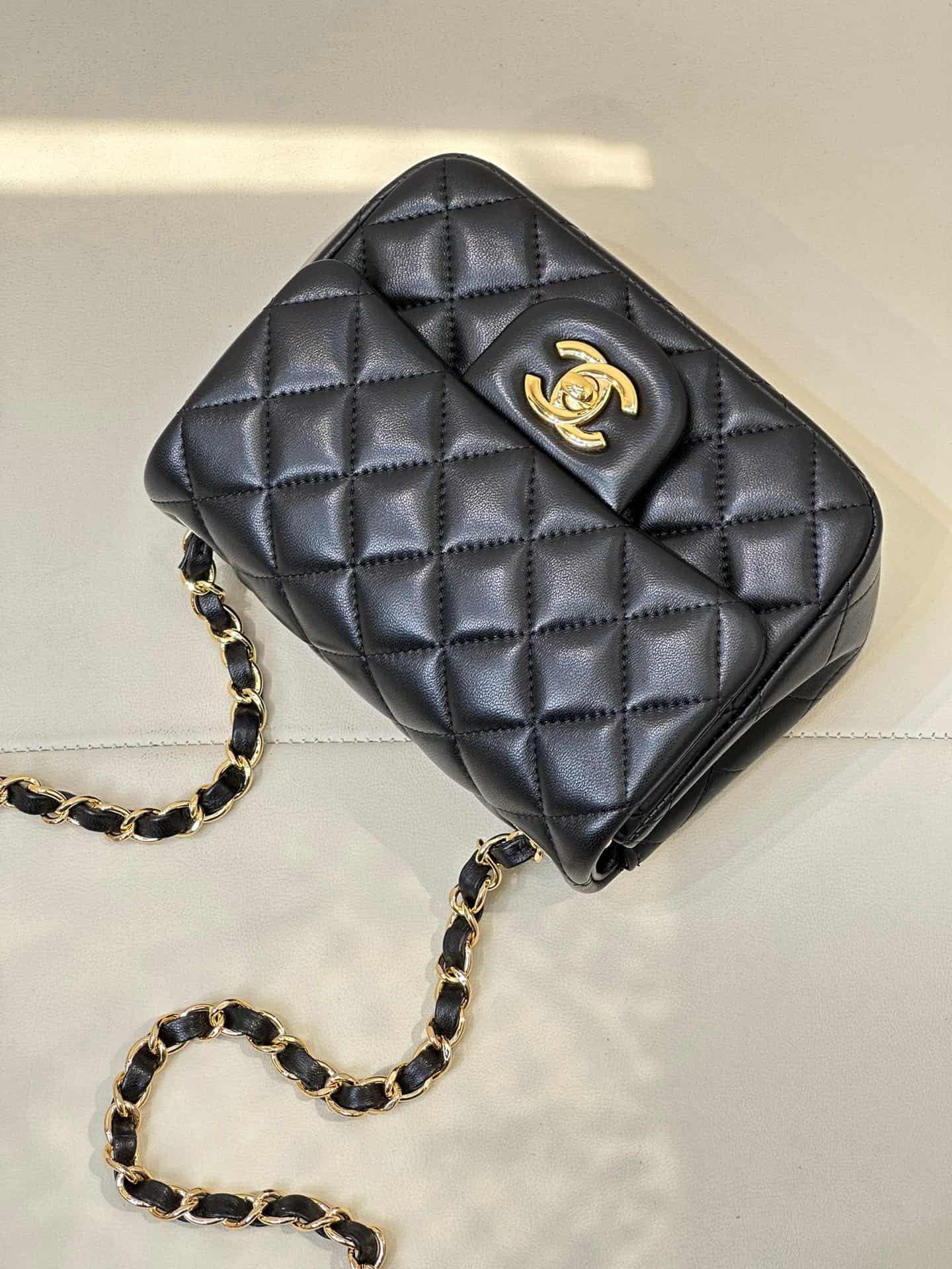 CHANEL Super Mini Classic Handbag Lambskin & Gold-Tone Metal A35200 Black TOP