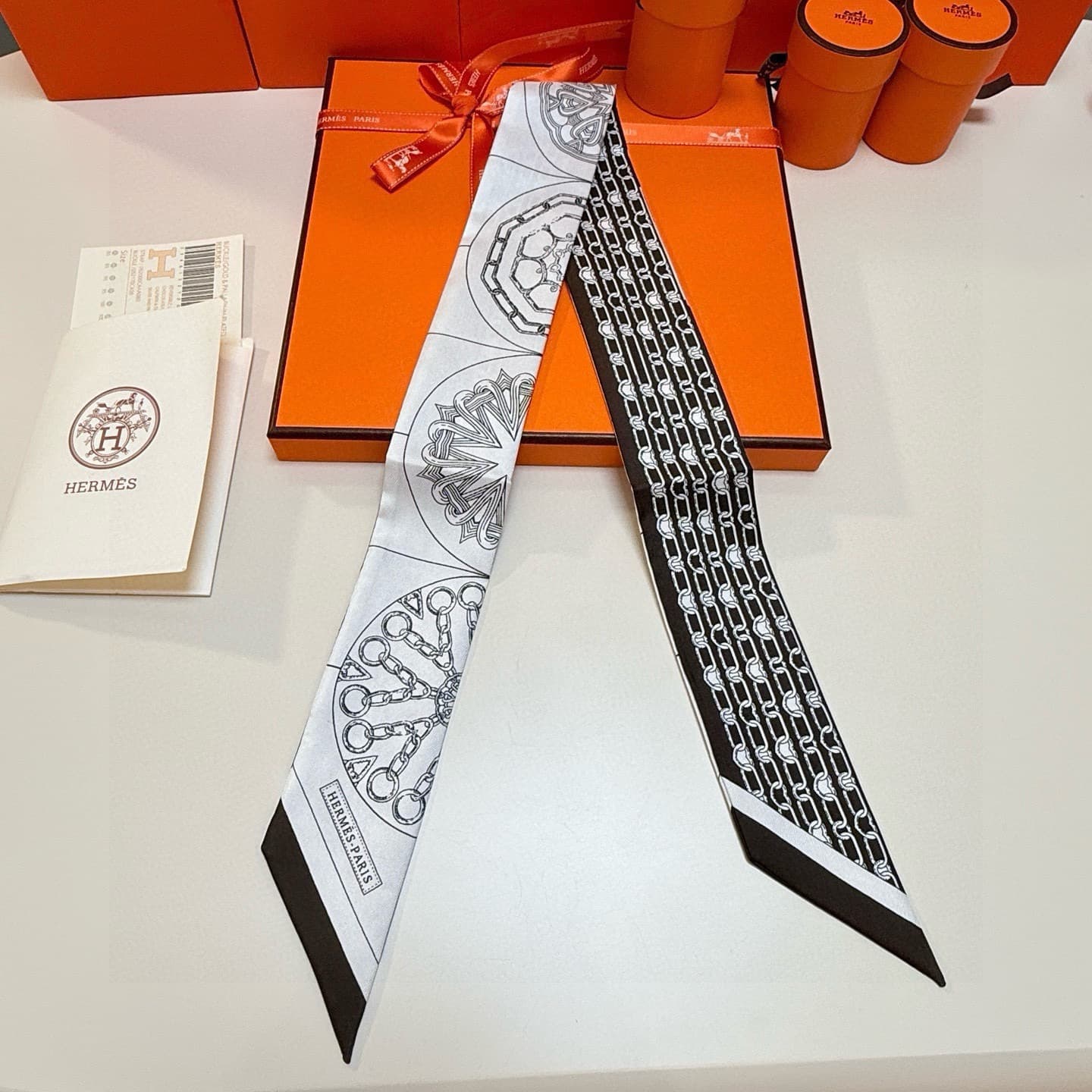 Hermes Silk L'Effet Kaleidoscope Twilly scarf