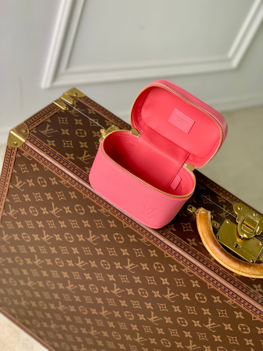 Louis Vuitton Nice Nano Epi grained leather Tender M25857 Bliss Pink High