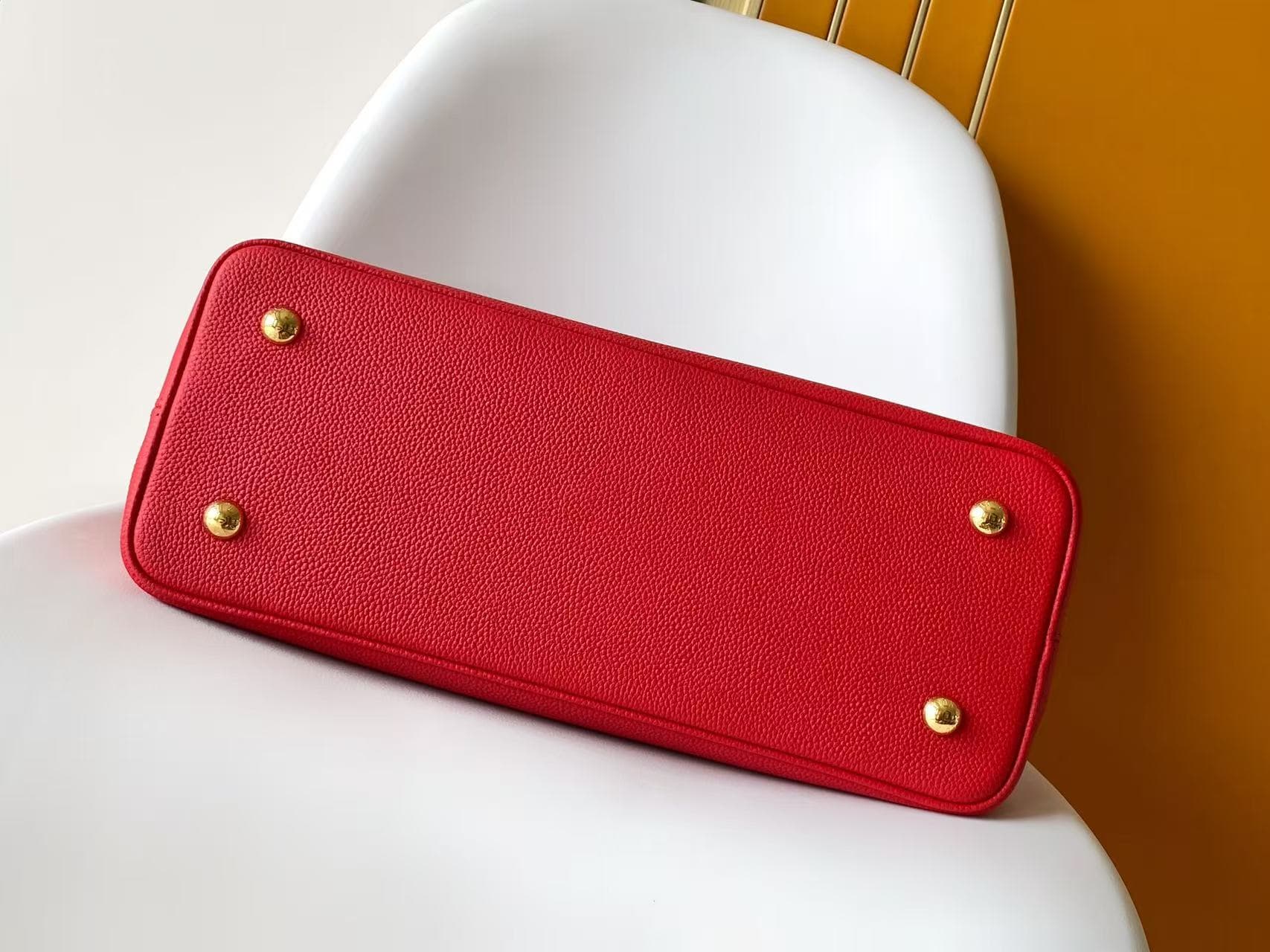 Louis Vuitton Capucines Souple Grain Taurillon Leather Red M26267 TOP