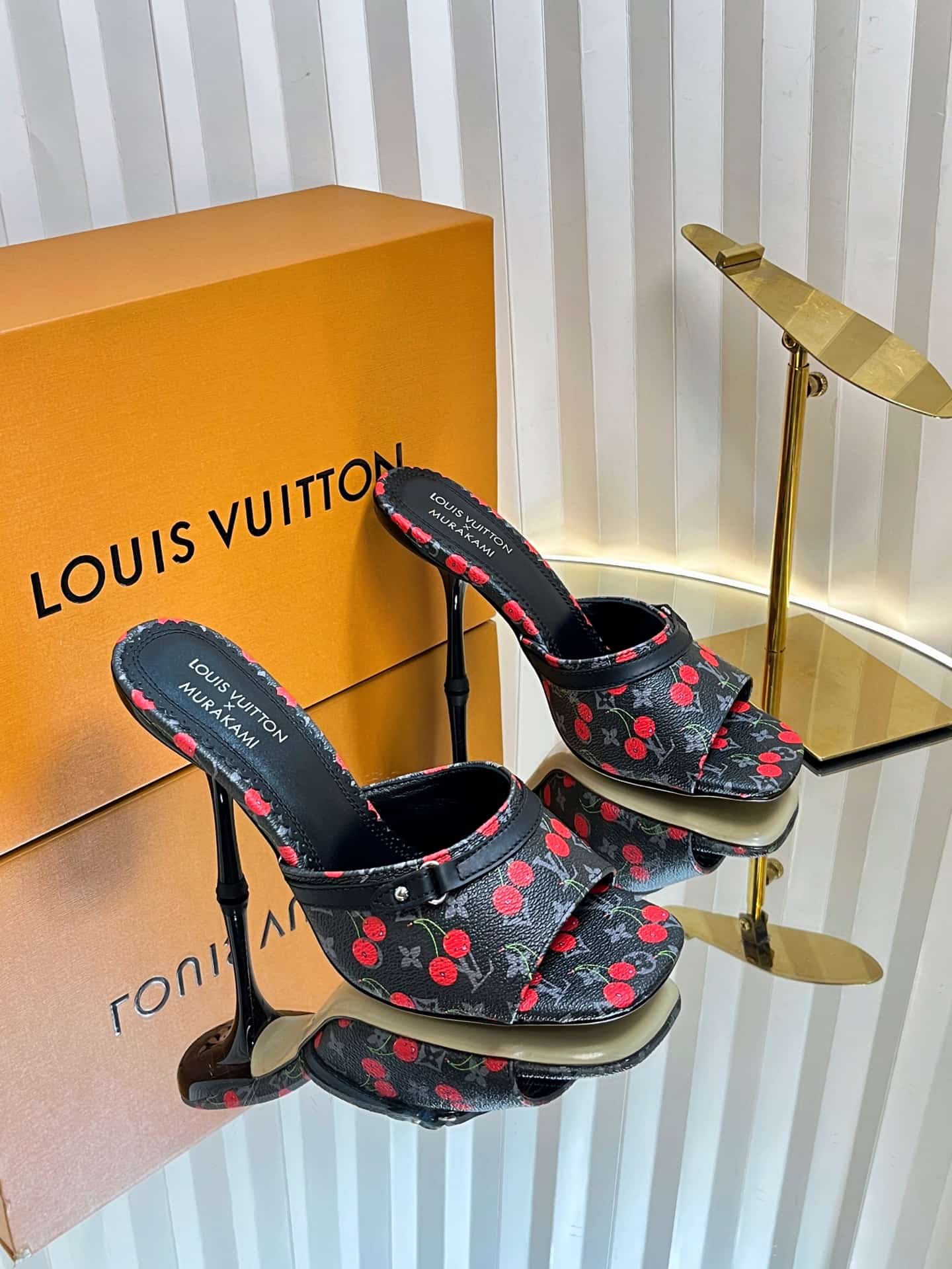 Louis Vuitton Sandal shoes High Women