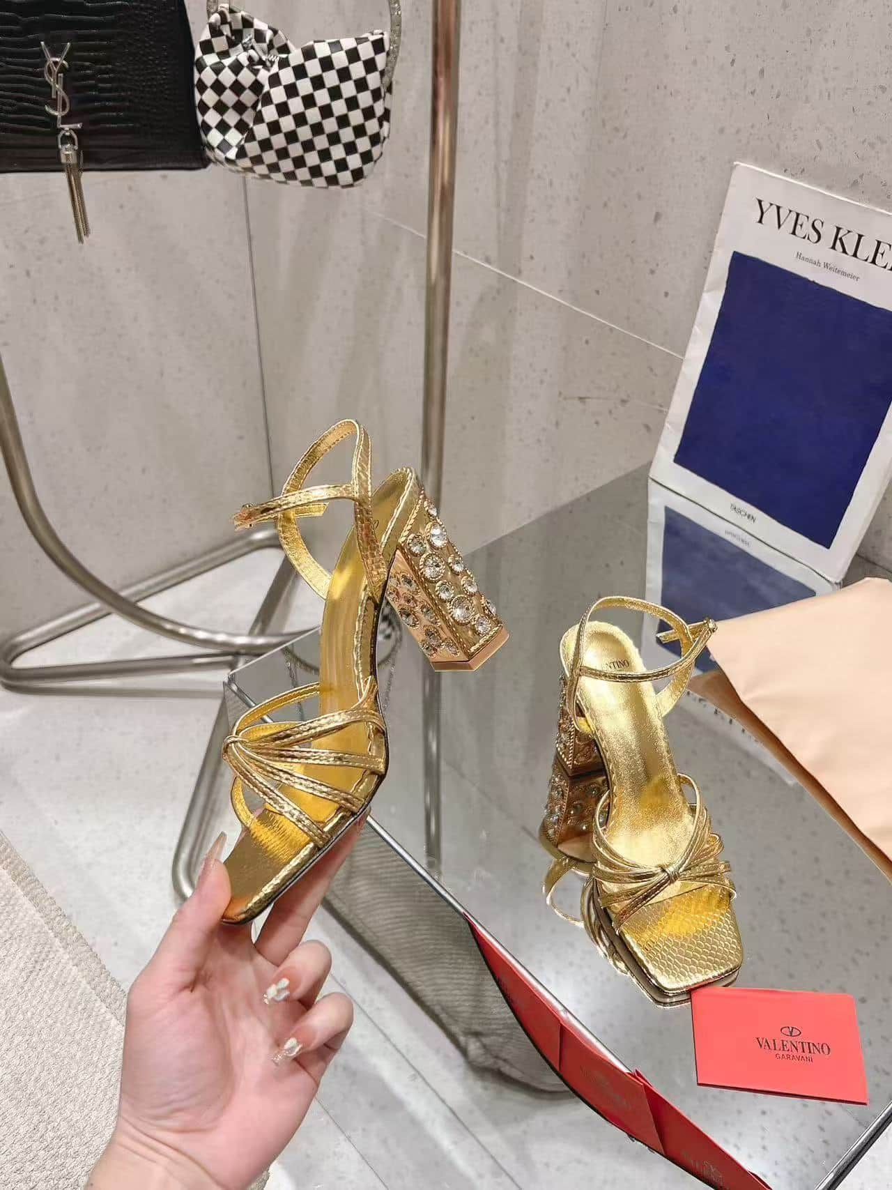 Valentino Garavani Preshoes sandals