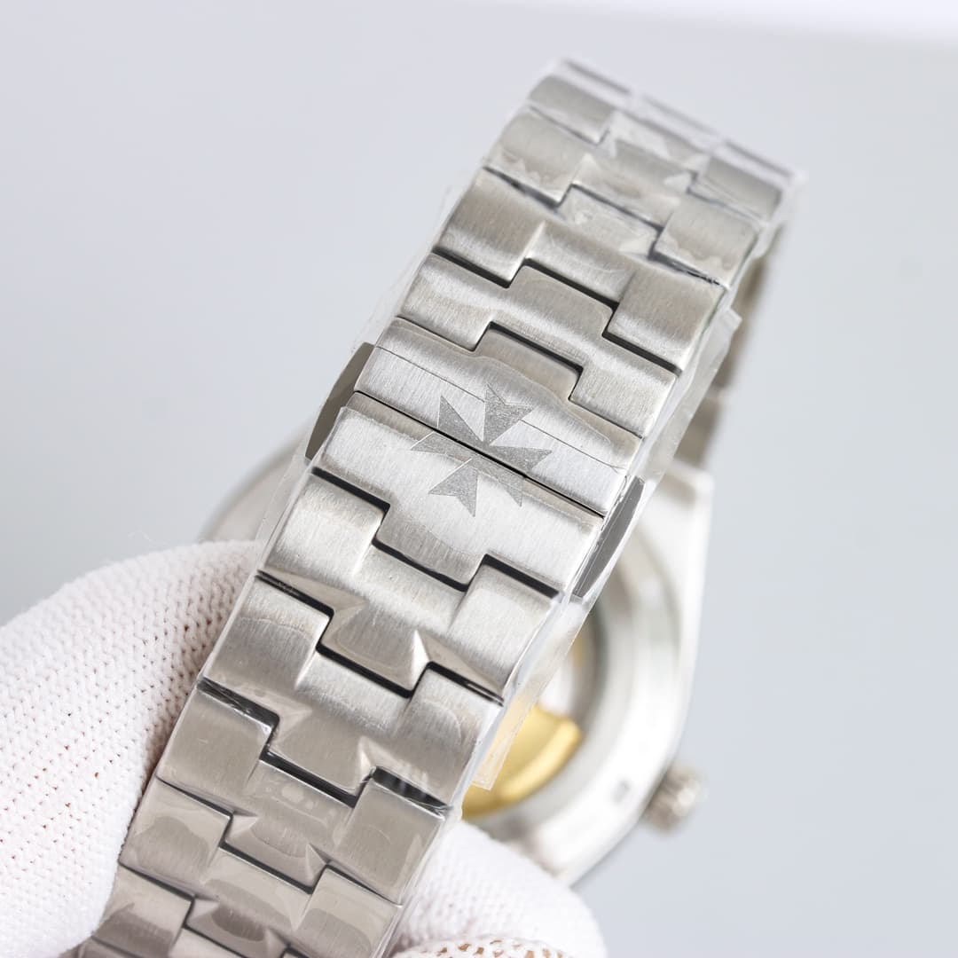 Vacheron Constantin Overseas Perpetual Calendar Ultra-Thin Watch TOP