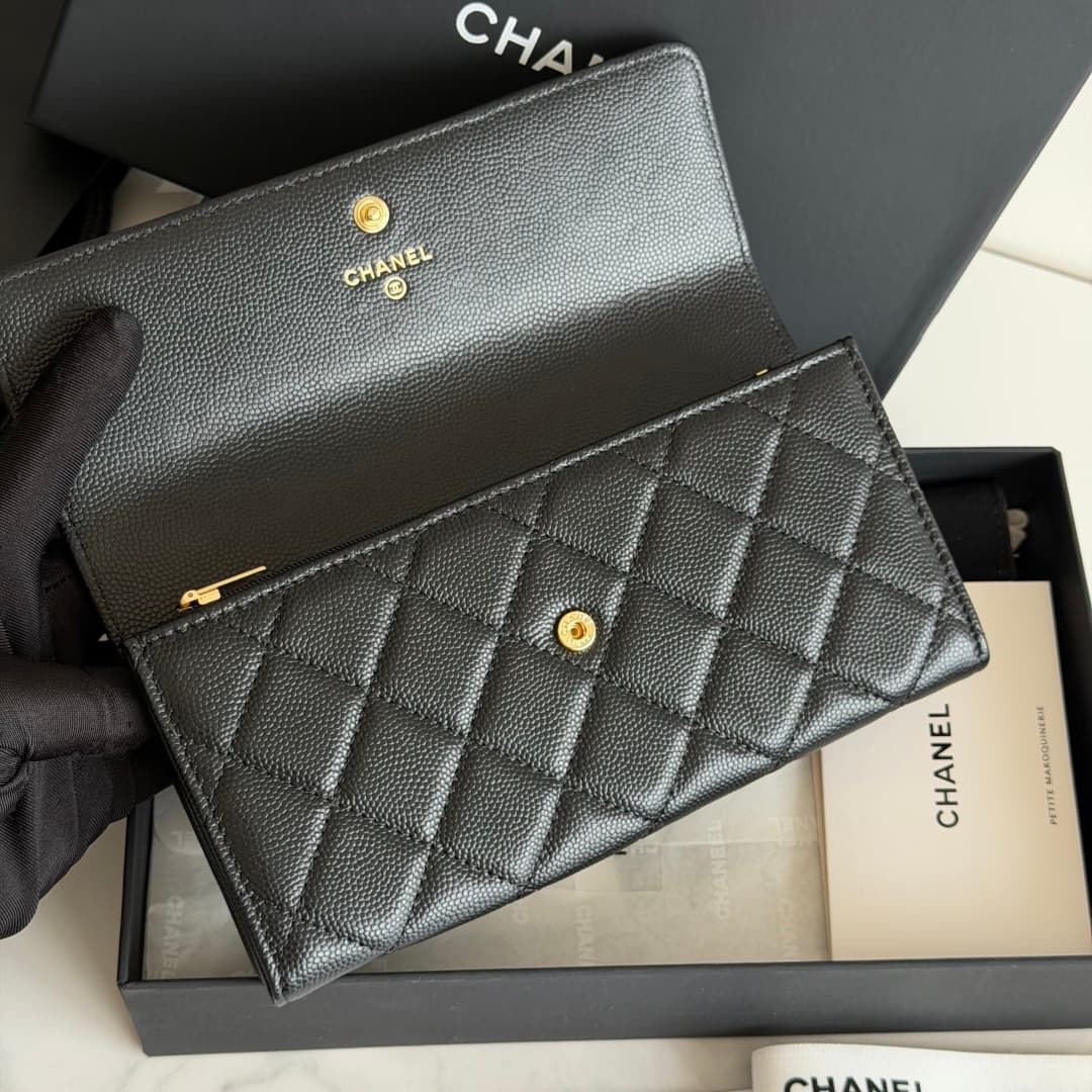 Chanel Wallet Shiny Grained Calfskin Strass & Gold-Tone Metal Black AP5076 High