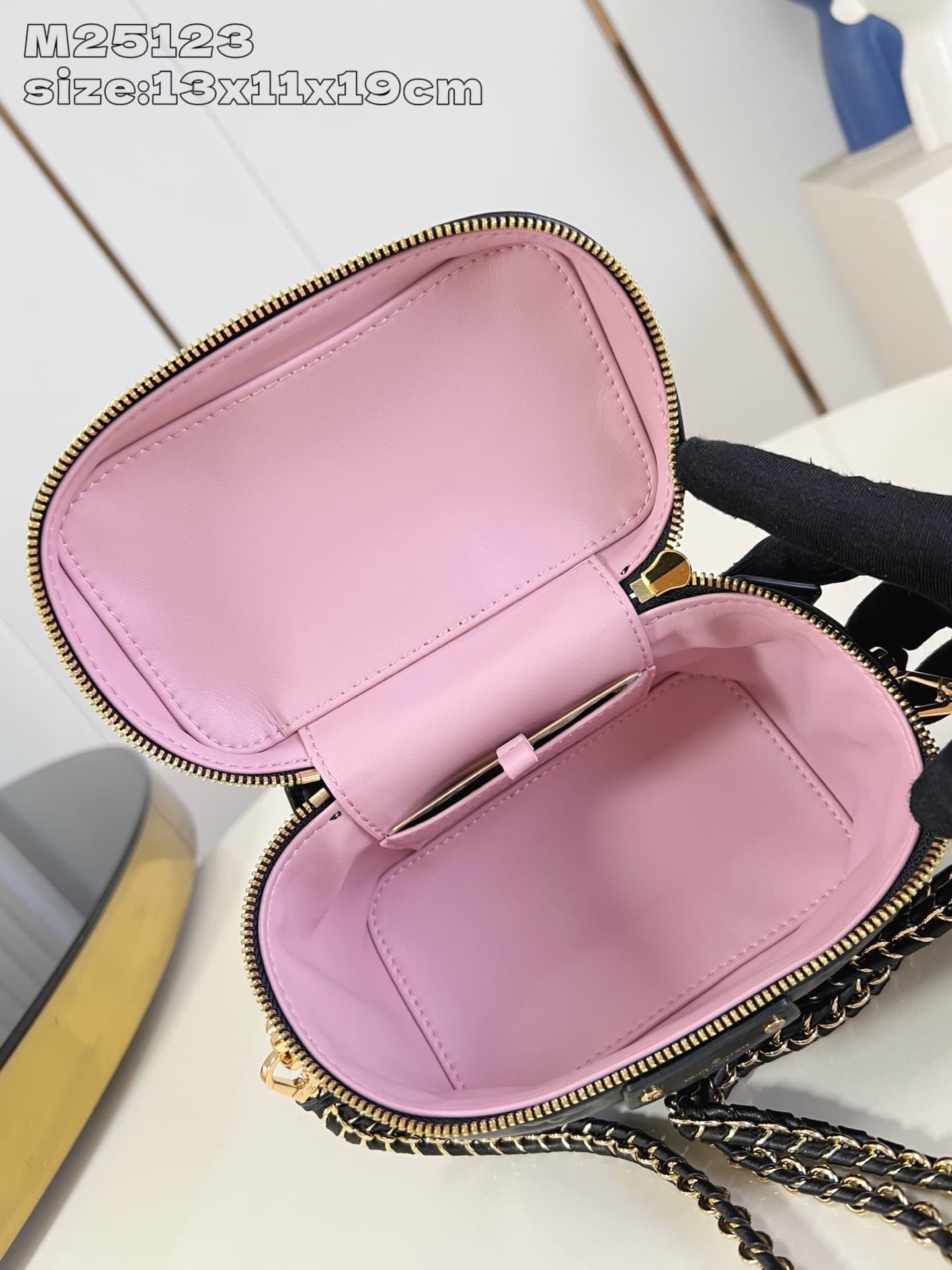 Louis Vuitton Vanity PM Black Puffy lambskin M25123 High