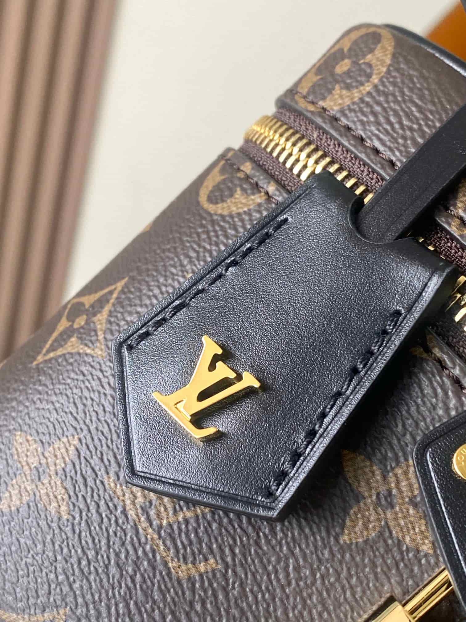 Louis Vuitton Vanity Chain Pouch Monogram coated canvas M47125 TOP