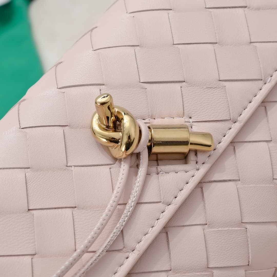 BV Andiamo Clutch High