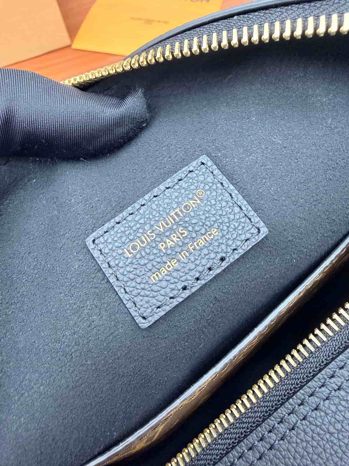 Louis Vuitton Speedy Soft 30 Low Key Black Grained Calf leather M24891 TOP