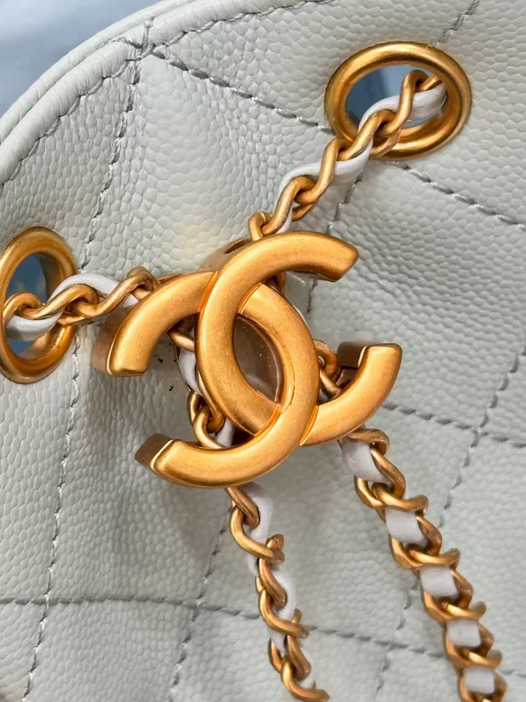 Chanel 25 Mini Hobo handbag AS5631 Grained calfskin & gold-tone metal Light-Blue A