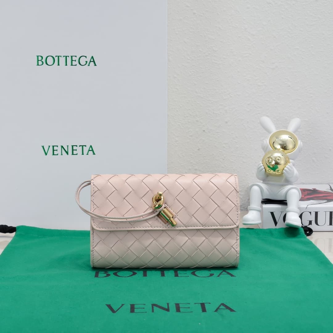 BV Andiamo Clutch High