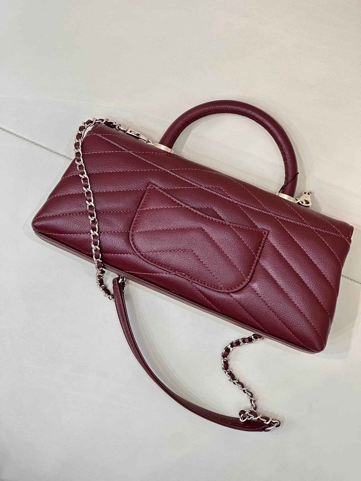 Chanel Maxi Flap Bag with Top Handle Grained Calfskin& Gold-Tone Metal AS6091 Claret TOP