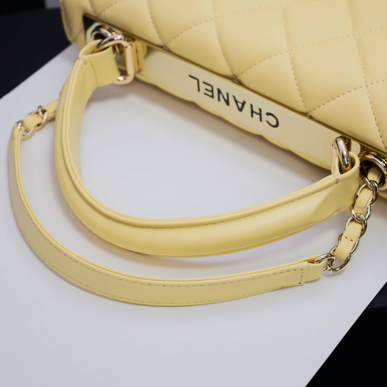 SMALL FLAP BAG WITH TOP HANDLE Lambskin Gold Metal yellow A