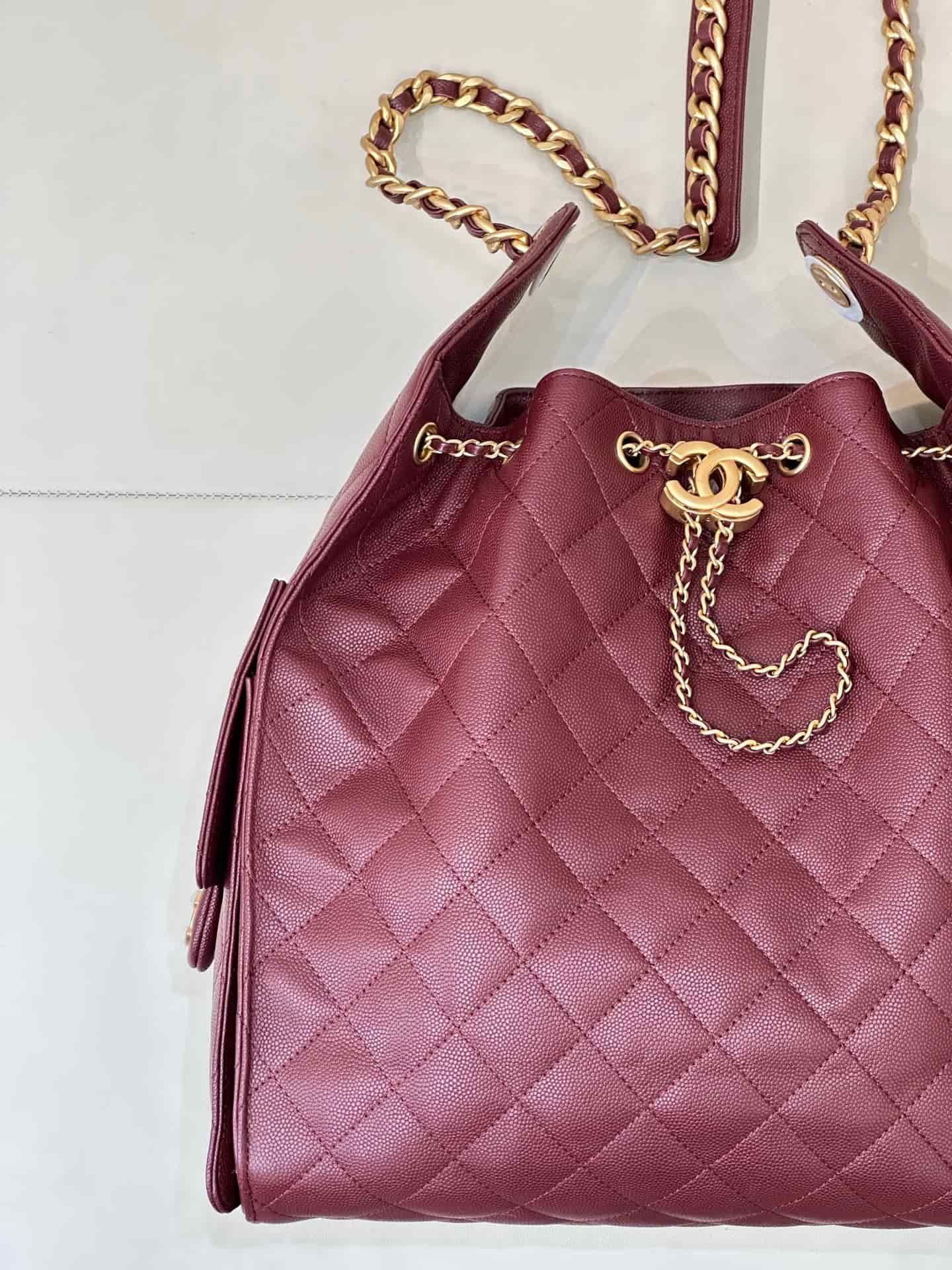 Chanel 25 Medium Hobo handbag AS5311 Grained Calfskin & Gold-tone Metal Burgundy TOP