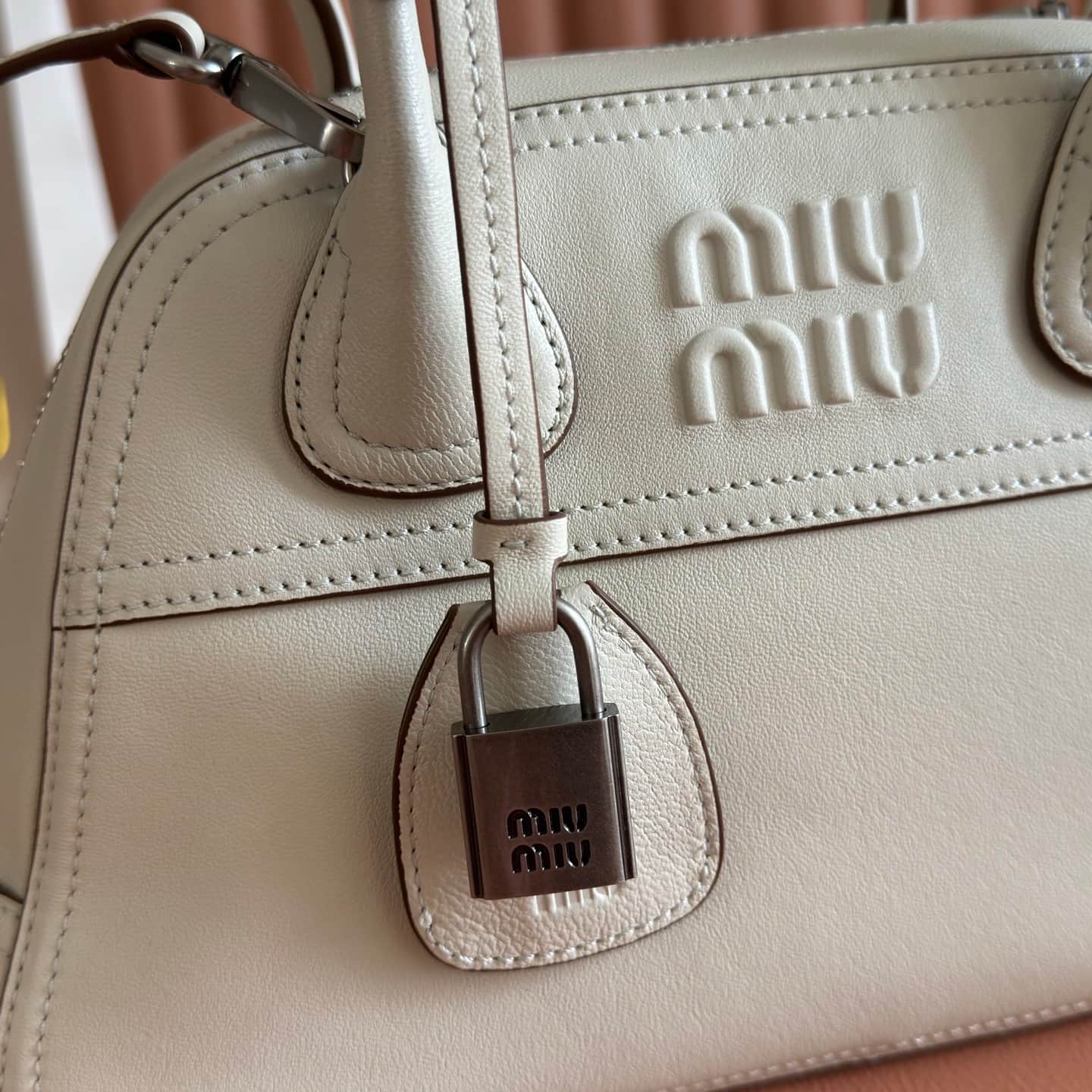 Miu Miu Vivant nappa leather bag Chalk White 5BB200  TOP