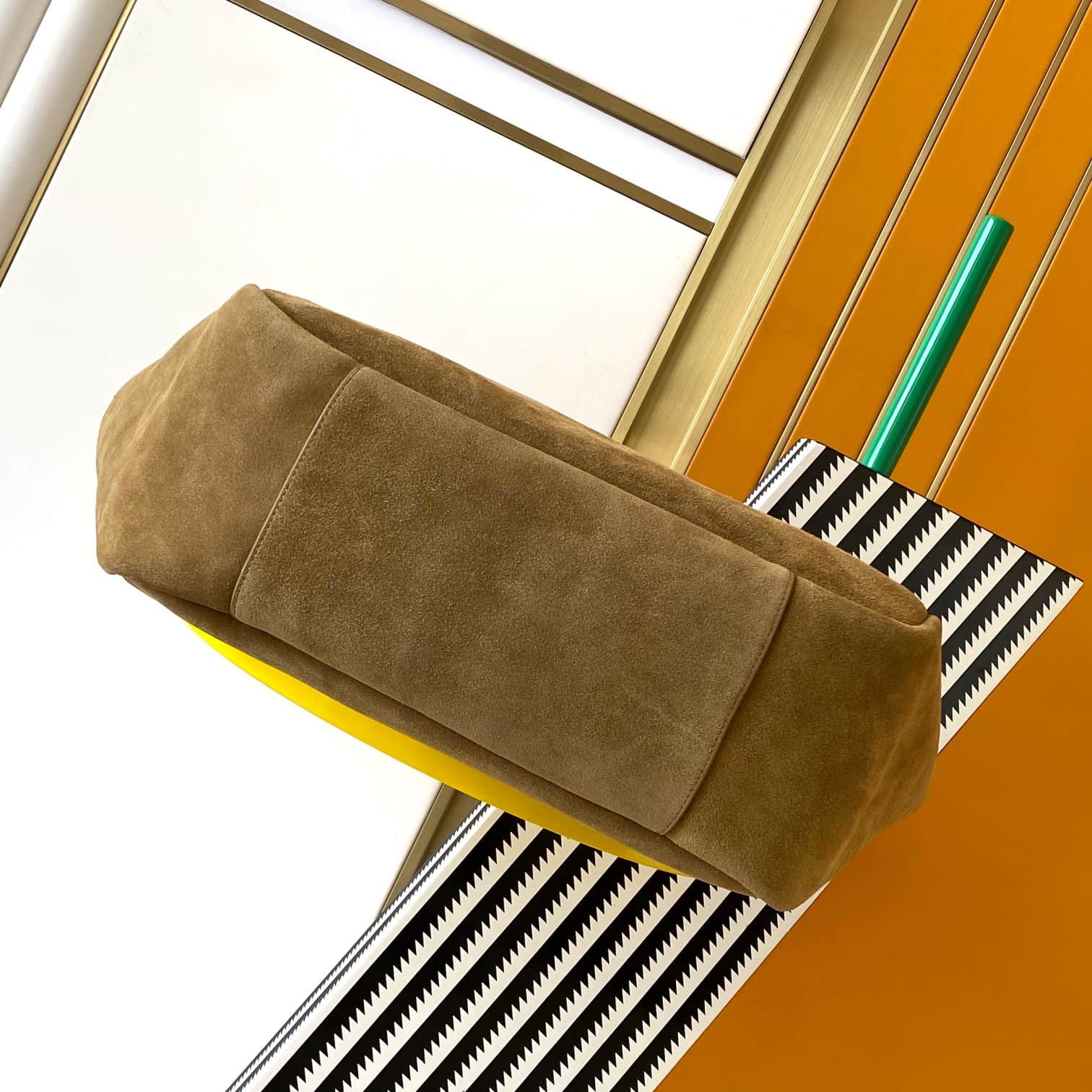LE 5 À 7 BEA IN SUEDE GOLDEN LEAF High