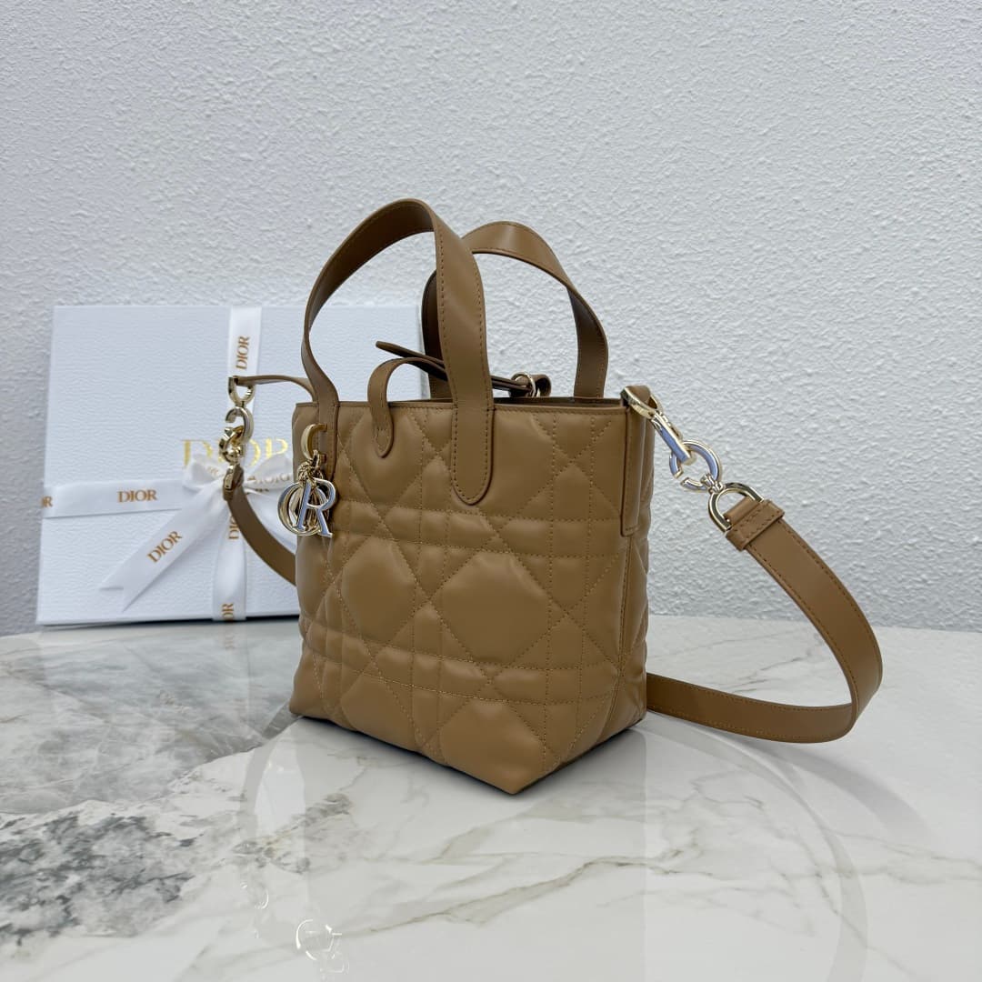 Small Dior Toujours Vertical Tote Bag Camel Macrocannage Calfskin M2835 High