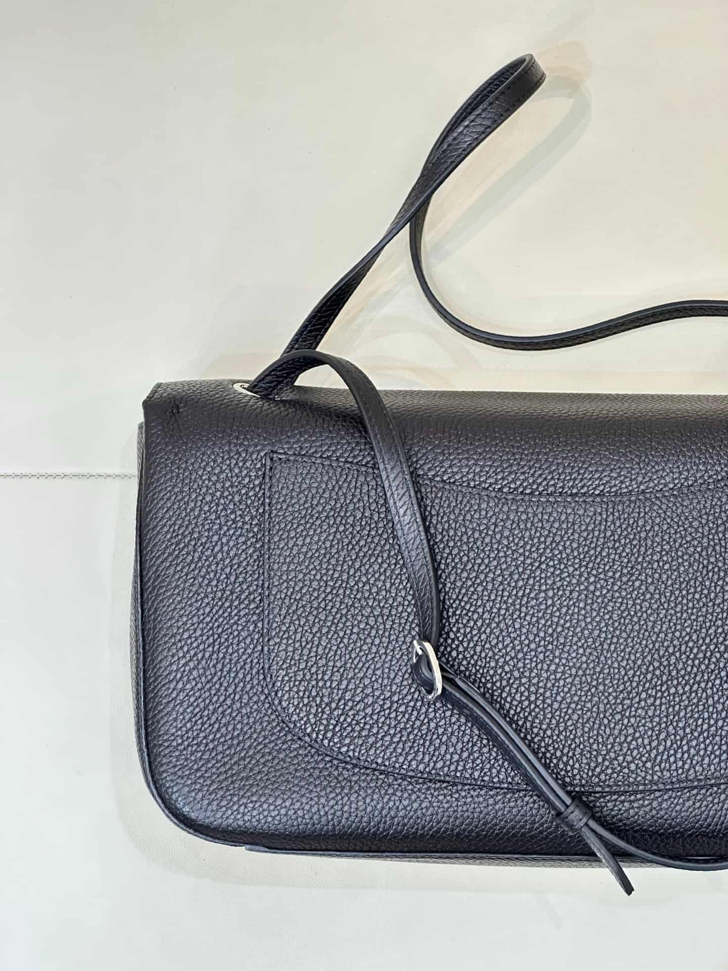 Chanel Maxi Flapbag Grained Calfskin & Silver-Tone Metal Black AS6231 TOP