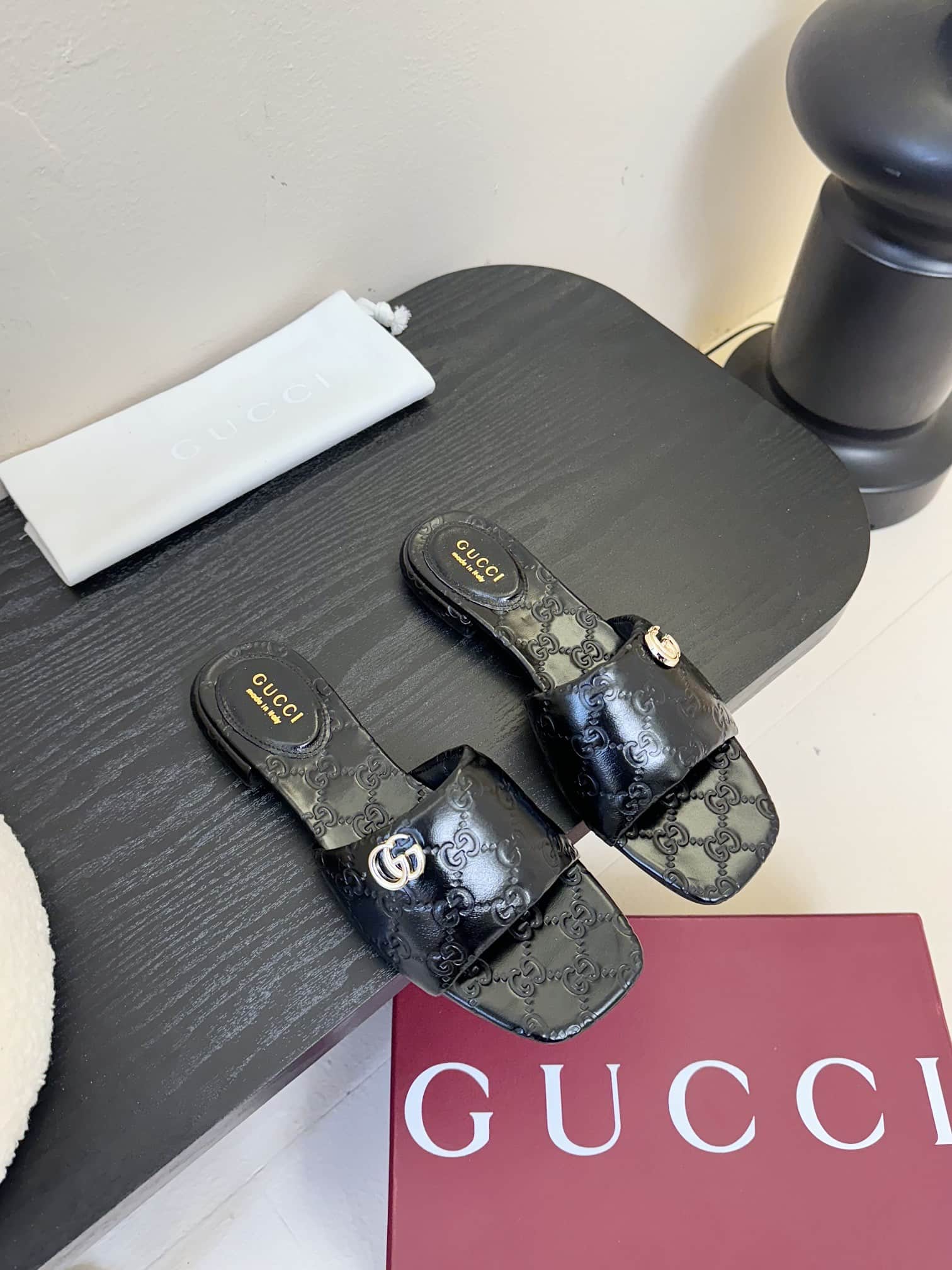 Gucci slide sandal with Double G Shoes Women