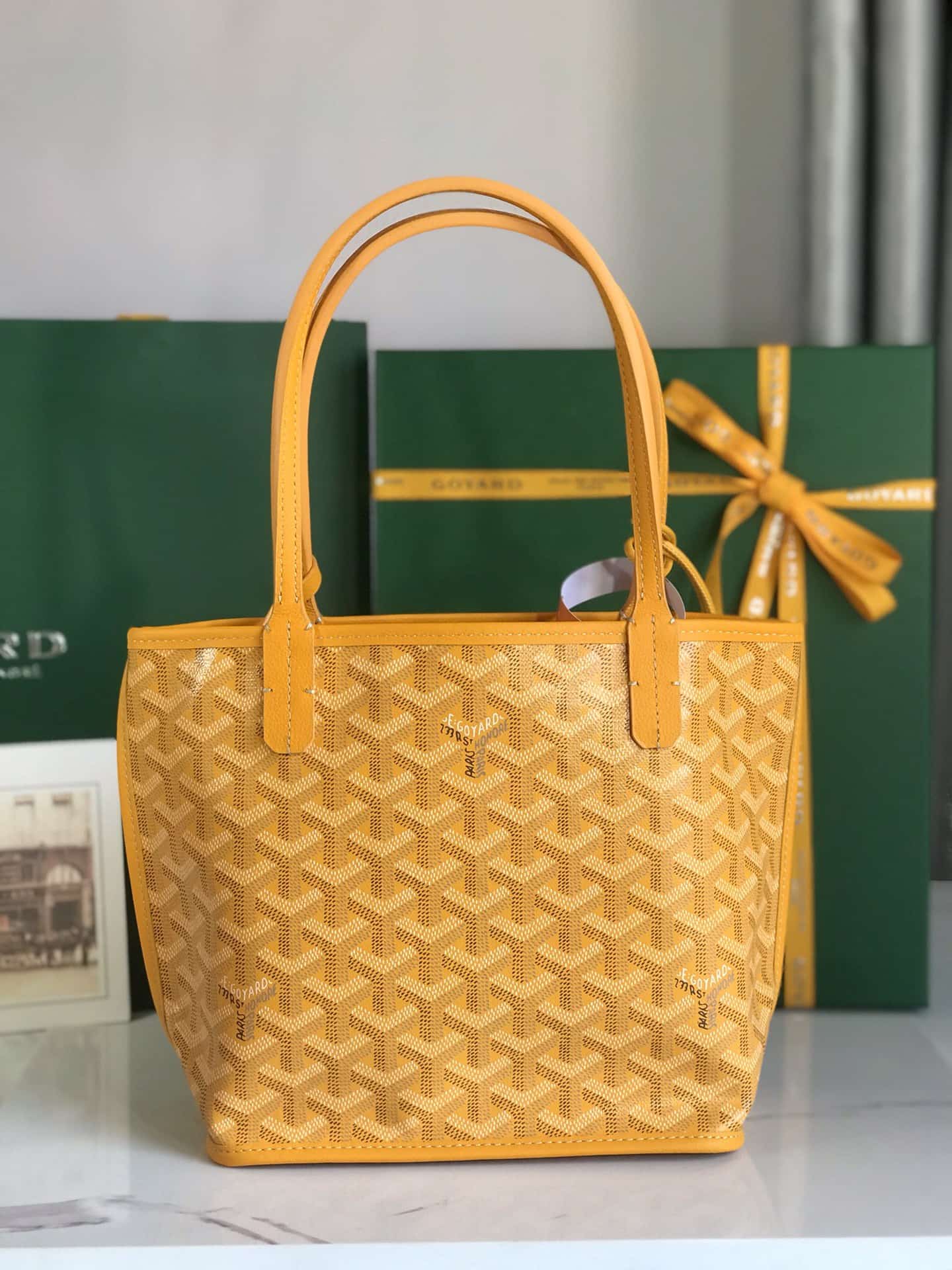 GOYARD Anjou Mini Bag High